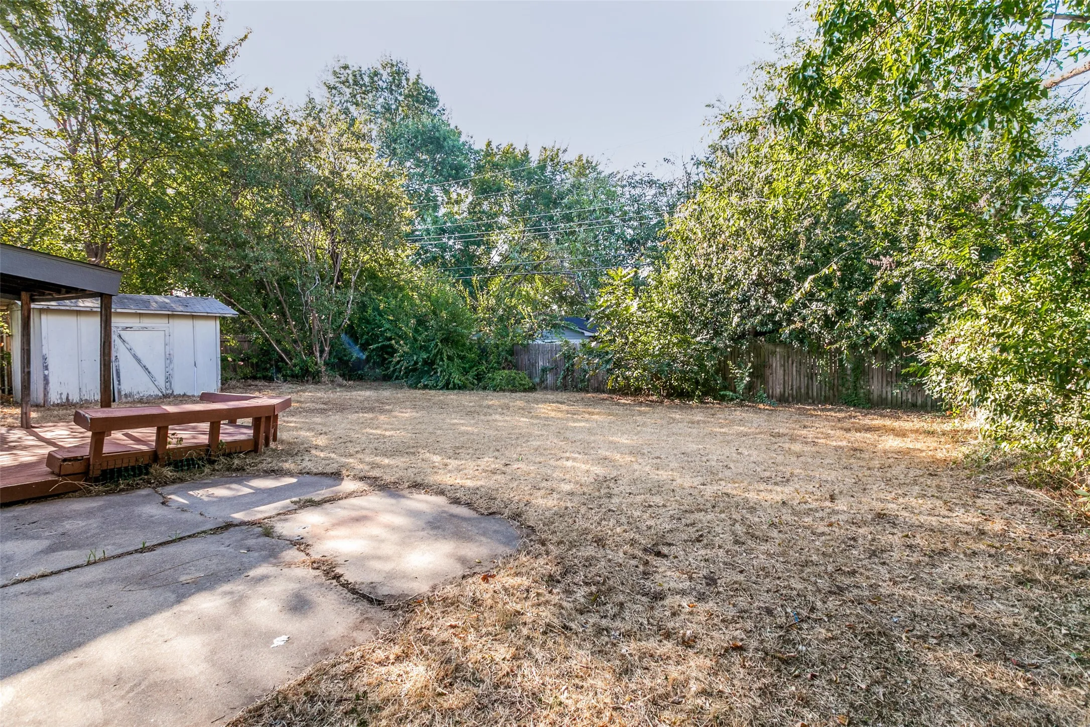 Single Family Residence For Sale in Tarrant County , 4701 Highgrove Drive, Fort Worth, Texas 76132, 3 Bedroom, 2 Bathroom, 2 Garage spaces, 1,414 Sqft, built in 1962, mls#21393966, Real Estate Agent in Fort Worth, Homes For Sale in Tarrant county, Homes For Sale in Fort Worth, Realtor in Fort Worth Texas, Real Estate Brokerage Independent Realty Texas, Luminita Cordes Realtor