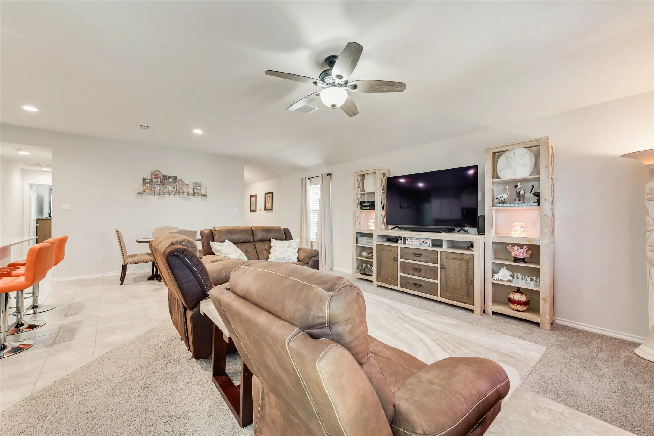 Single Family Residence For Sale in Denton County , 705 Whitecomb Lane, Justin, Texas 76247, 3 Bedroom, 2 Bathroom, 2 Garage spaces, 1,552 Sqft, built in 2023, mls#21393169, Real Estate Agent in Justin, Homes For Sale in Denton county, Homes For Sale in Justin, Realtor in Justin Texas, Real Estate Brokerage Independent Realty Texas, Luminita Cordes Realtor