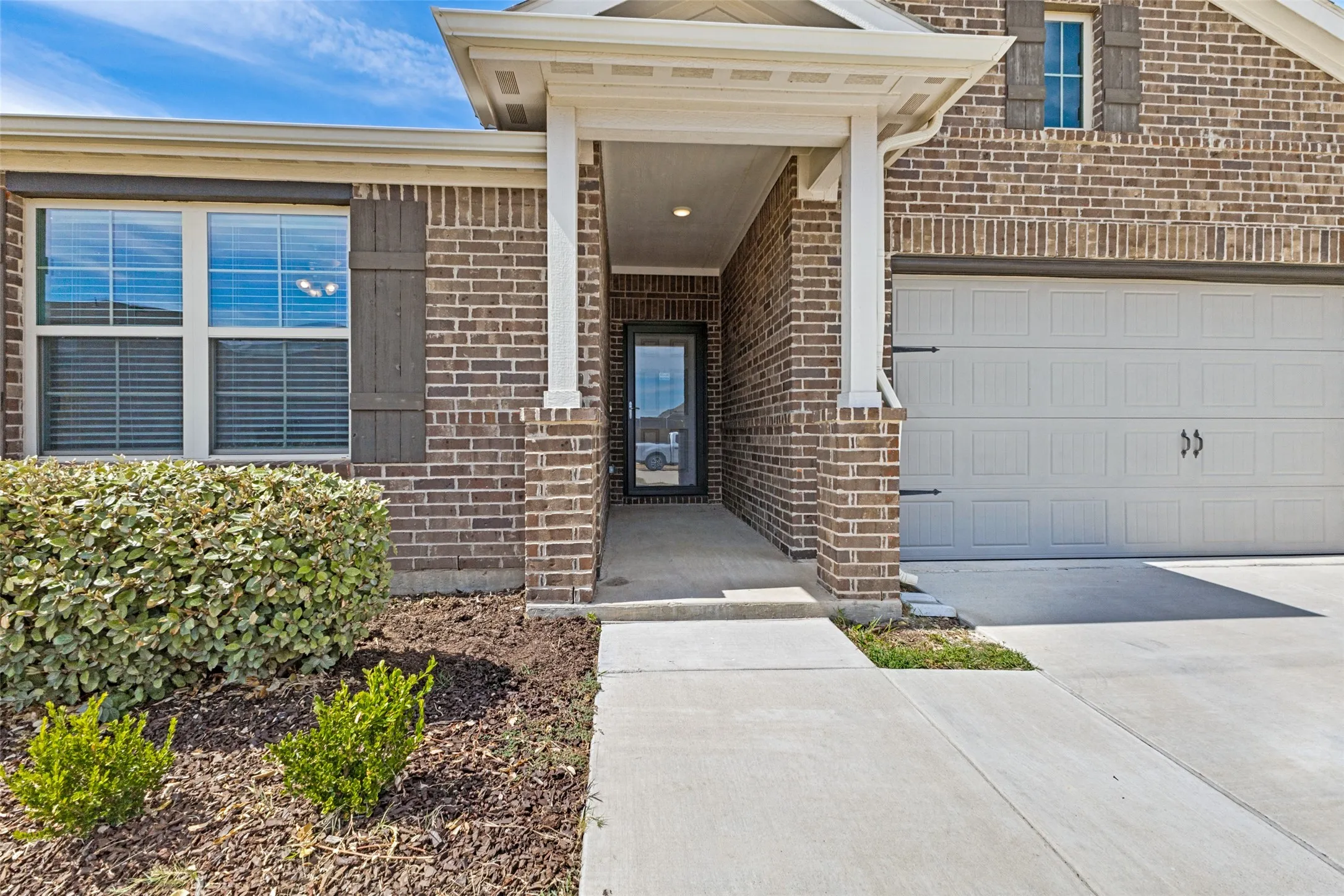 Single Family Residence For Rent in Hunt County , 5400 Agalinis Avenue, Royse City, Texas 75189, 3 Bedroom, 2 Bathroom, 2 Garage spaces, 1,586 Sqft, built in 2023, mls#21391426, Real Estate Agent in Royse City, Homes For Rent in Hunt county, Homes For Rent in Royse City, Realtor in Royse City Texas, Real Estate Brokerage Independent Realty Texas, Luminita Cordes Realtor