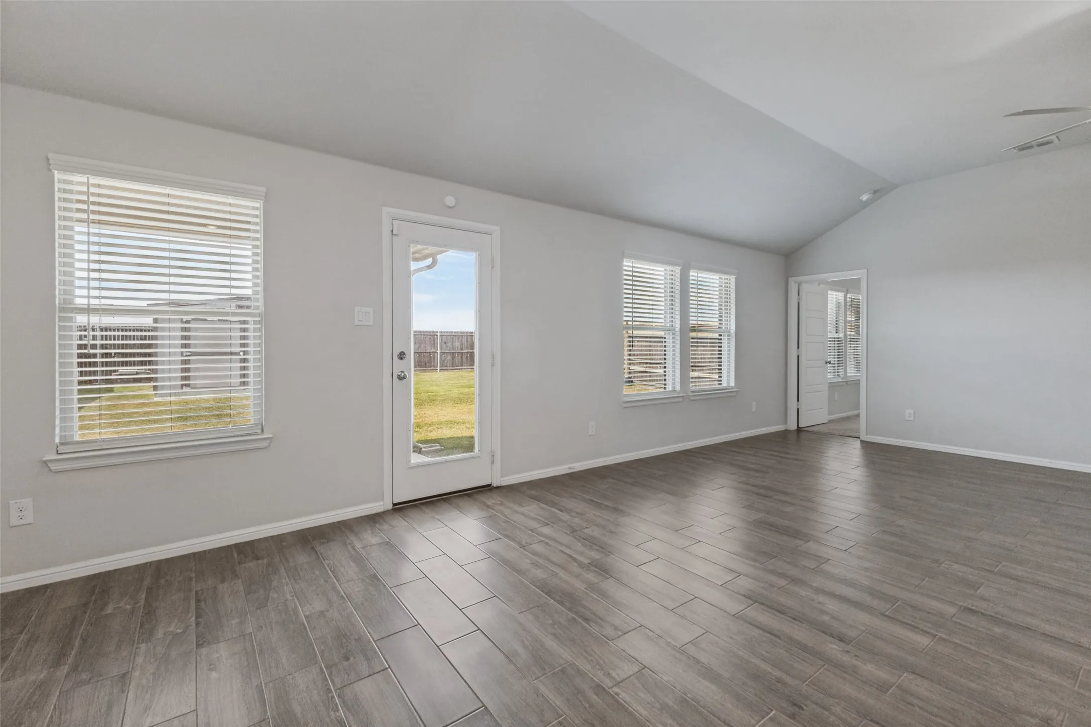 Single Family Residence For Rent in Hunt County , 5400 Agalinis Avenue, Royse City, Texas 75189, 3 Bedroom, 2 Bathroom, 2 Garage spaces, 1,586 Sqft, built in 2023, mls#21391426, Real Estate Agent in Royse City, Homes For Rent in Hunt county, Homes For Rent in Royse City, Realtor in Royse City Texas, Real Estate Brokerage Independent Realty Texas, Luminita Cordes Realtor