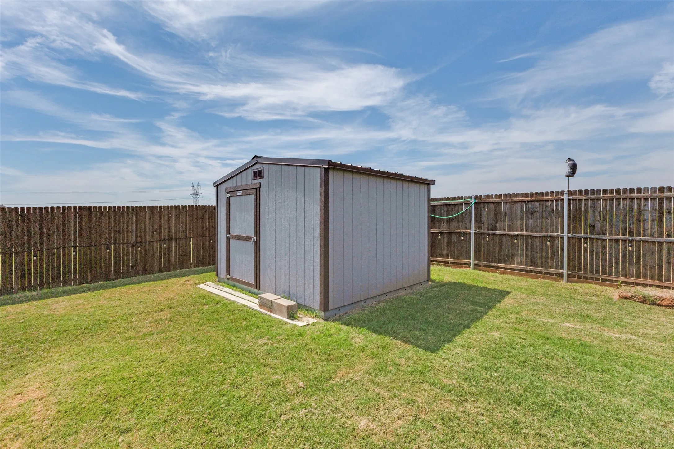 Single Family Residence For Rent in Hunt County , 5400 Agalinis Avenue, Royse City, Texas 75189, 3 Bedroom, 2 Bathroom, 2 Garage spaces, 1,586 Sqft, built in 2023, mls#21391426, Real Estate Agent in Royse City, Homes For Rent in Hunt county, Homes For Rent in Royse City, Realtor in Royse City Texas, Real Estate Brokerage Independent Realty Texas, Luminita Cordes Realtor