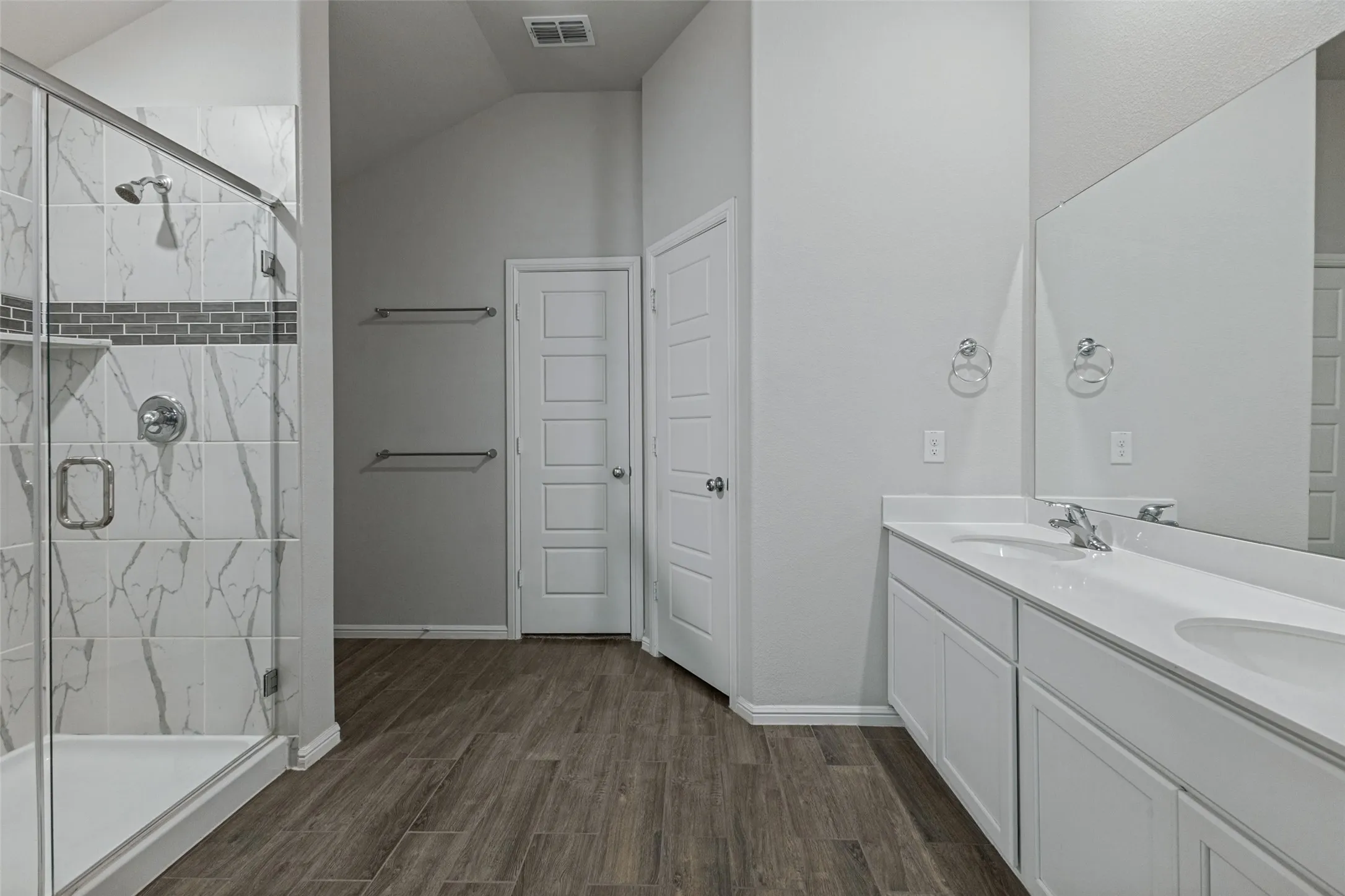 Single Family Residence For Rent in Hunt County , 5400 Agalinis Avenue, Royse City, Texas 75189, 3 Bedroom, 2 Bathroom, 2 Garage spaces, 1,586 Sqft, built in 2023, mls#21391426, Real Estate Agent in Royse City, Homes For Rent in Hunt county, Homes For Rent in Royse City, Realtor in Royse City Texas, Real Estate Brokerage Independent Realty Texas, Luminita Cordes Realtor