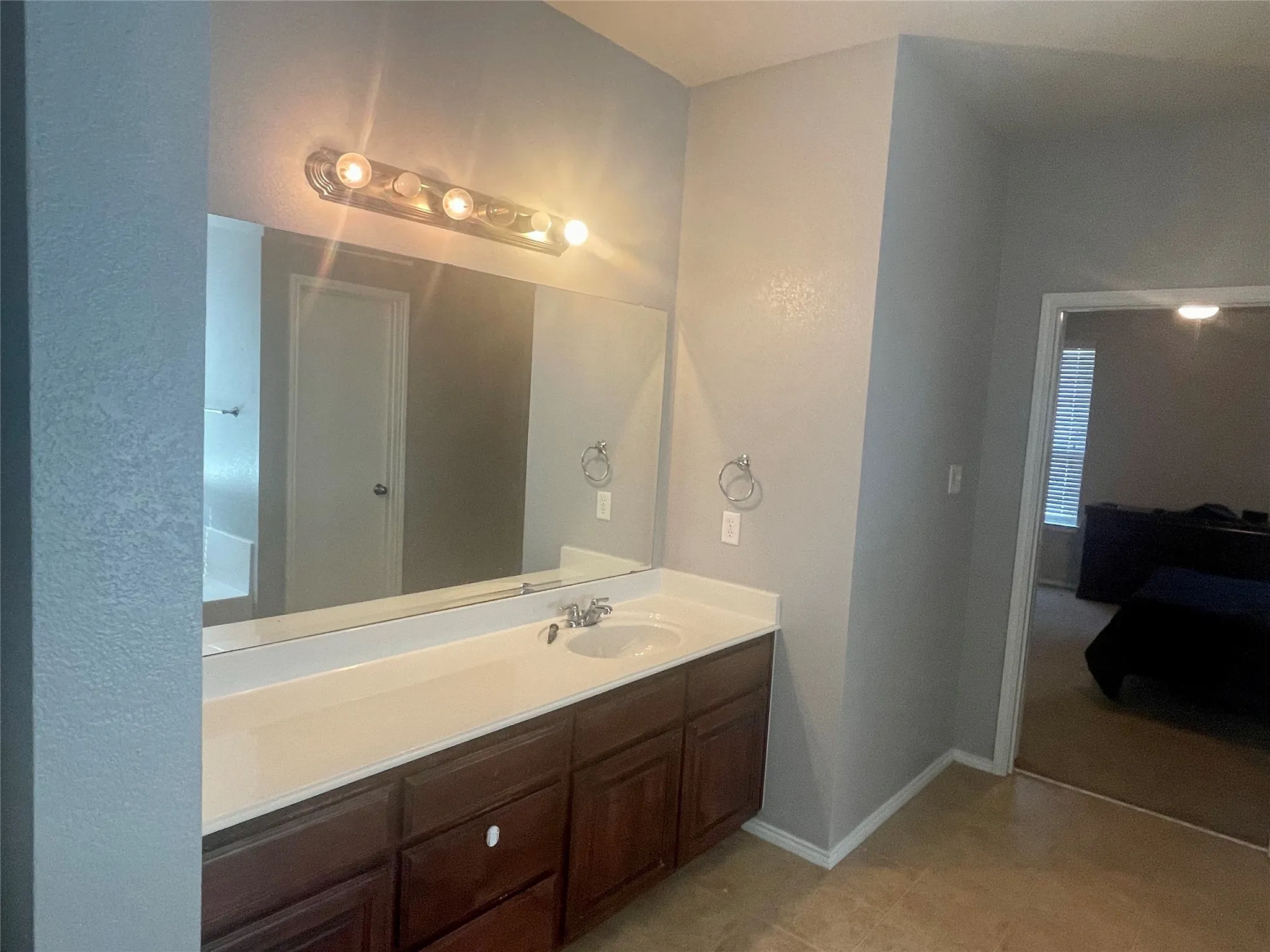 Single Family Residence For Sale in Tarrant County , 908 John Kennedy Drive, Saginaw, Texas 76179, 4 Bedroom, 3 Bathroom, 2 Garage spaces, 2,266 Sqft, built in 2010, mls#21368562, Real Estate Agent in Saginaw, Homes For Sale in Tarrant county, Homes For Sale in Saginaw, Realtor in Saginaw Texas, Real Estate Brokerage Independent Realty Texas, Luminita Cordes Realtor