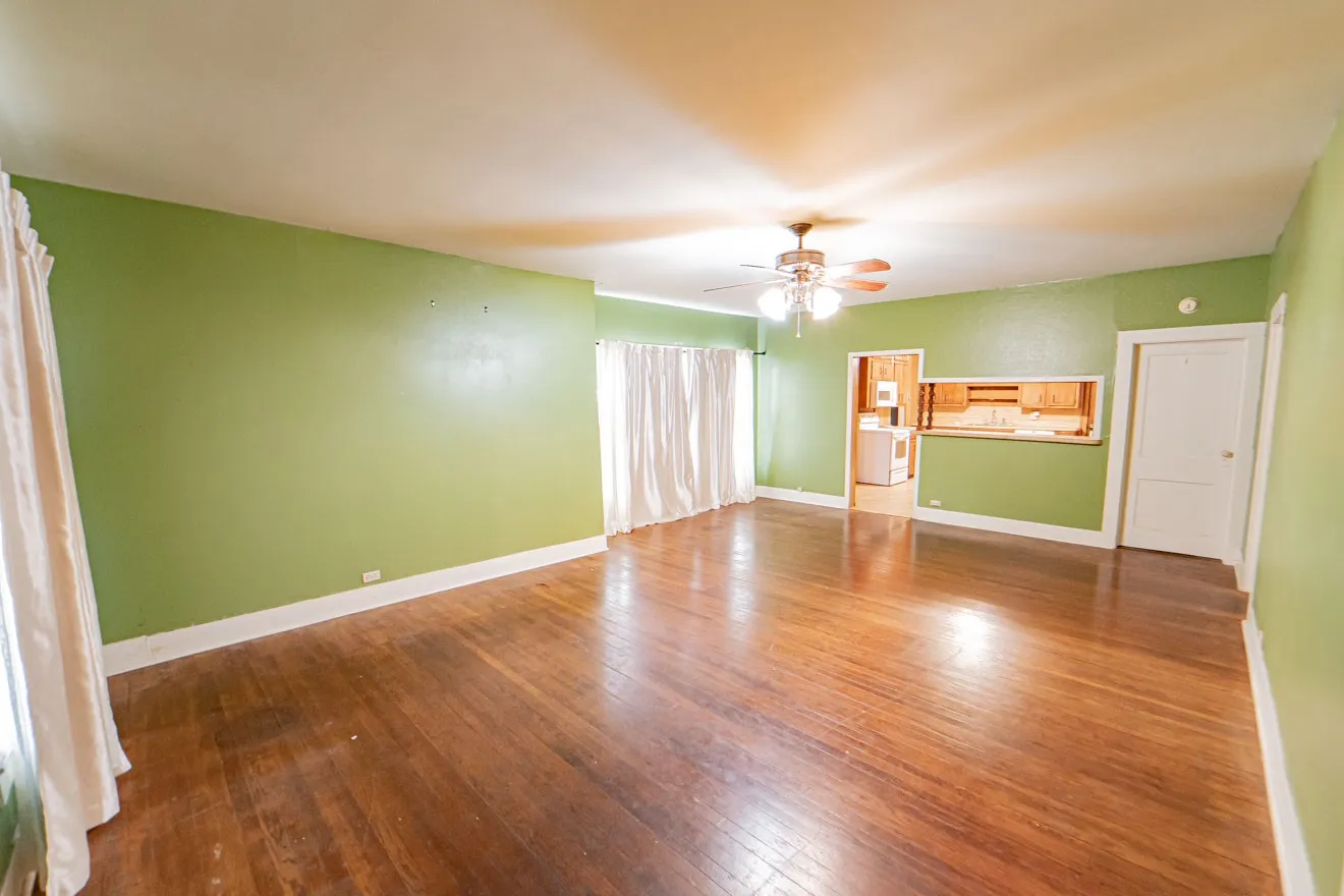 Single Family Residence For Sale in Stephens County , 901 W Hullum Street, Breckenridge, Texas 76424, 4 Bedroom, 2 Bathroom, 1 Garage spaces, 2,456 Sqft, built in 1992, mls#21393104, Real Estate Agent in Breckenridge, Homes For Sale in Stephens county, Homes For Sale in Breckenridge, Realtor in Breckenridge Texas, Real Estate Brokerage Independent Realty Texas, Luminita Cordes Realtor