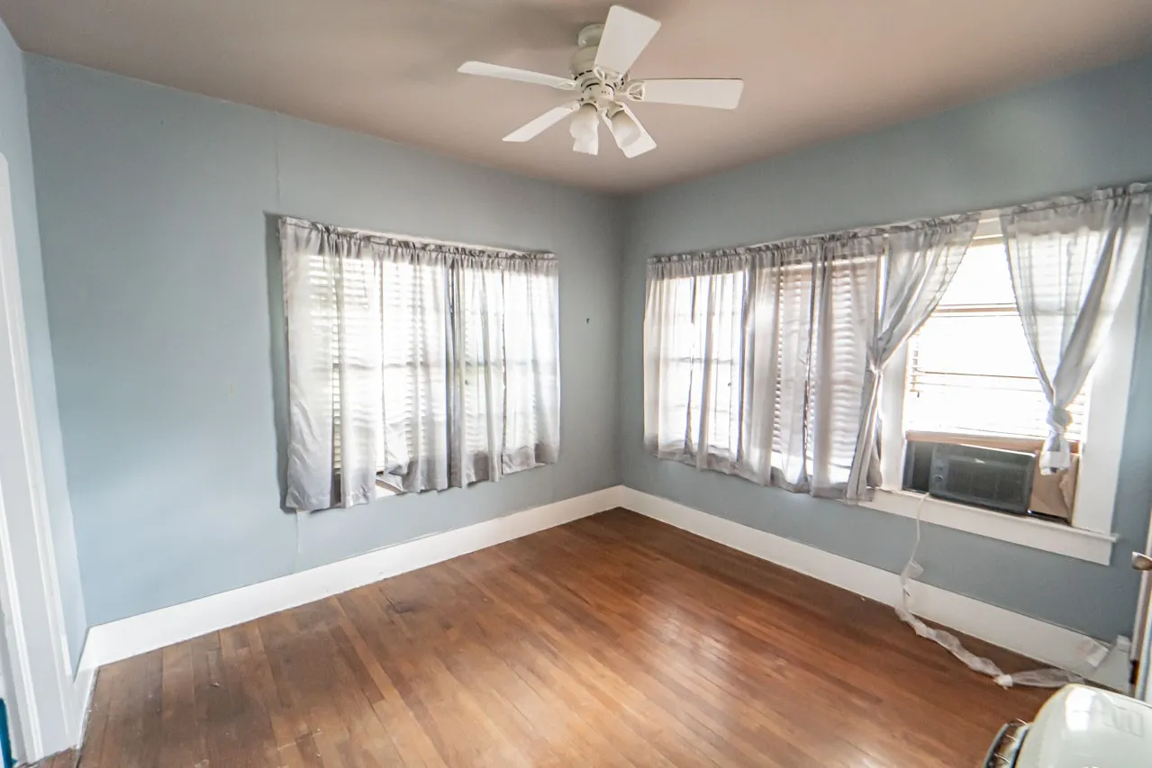 Single Family Residence For Sale in Stephens County , 901 W Hullum Street, Breckenridge, Texas 76424, 4 Bedroom, 2 Bathroom, 1 Garage spaces, 2,456 Sqft, built in 1992, mls#21393104, Real Estate Agent in Breckenridge, Homes For Sale in Stephens county, Homes For Sale in Breckenridge, Realtor in Breckenridge Texas, Real Estate Brokerage Independent Realty Texas, Luminita Cordes Realtor