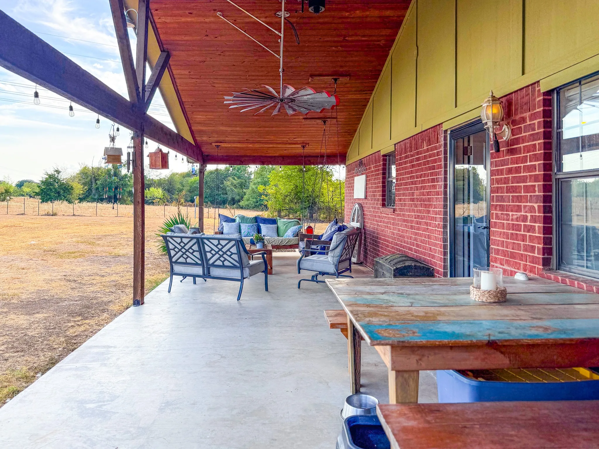 Single Family Residence For Sale in Navarro County , 14082 County Road 3140, Kerens, Texas 75144, 3 Bedroom, 2 Bathroom, 2 Garage spaces, 1,753 Sqft, built in 1999, mls#21394731, Real Estate Agent in Kerens, Homes For Sale in Navarro county, Homes For Sale in Kerens, Realtor in Kerens Texas, Real Estate Brokerage Independent Realty Texas, Luminita Cordes Realtor
