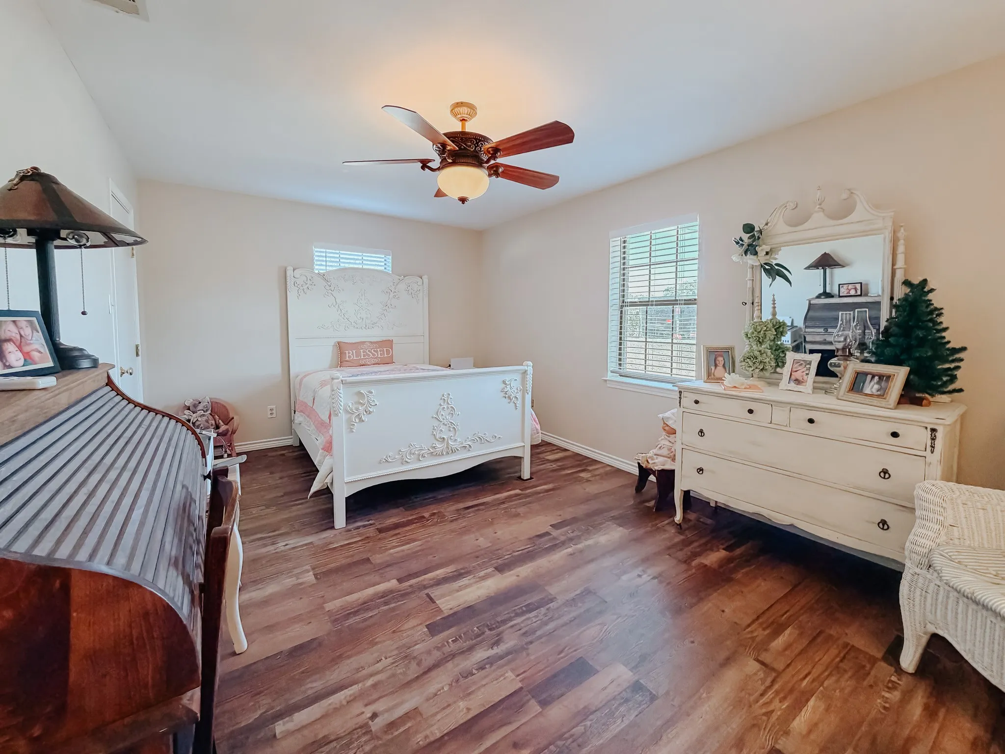 Single Family Residence For Sale in Navarro County , 14082 County Road 3140, Kerens, Texas 75144, 3 Bedroom, 2 Bathroom, 2 Garage spaces, 1,753 Sqft, built in 1999, mls#21394731, Real Estate Agent in Kerens, Homes For Sale in Navarro county, Homes For Sale in Kerens, Realtor in Kerens Texas, Real Estate Brokerage Independent Realty Texas, Luminita Cordes Realtor