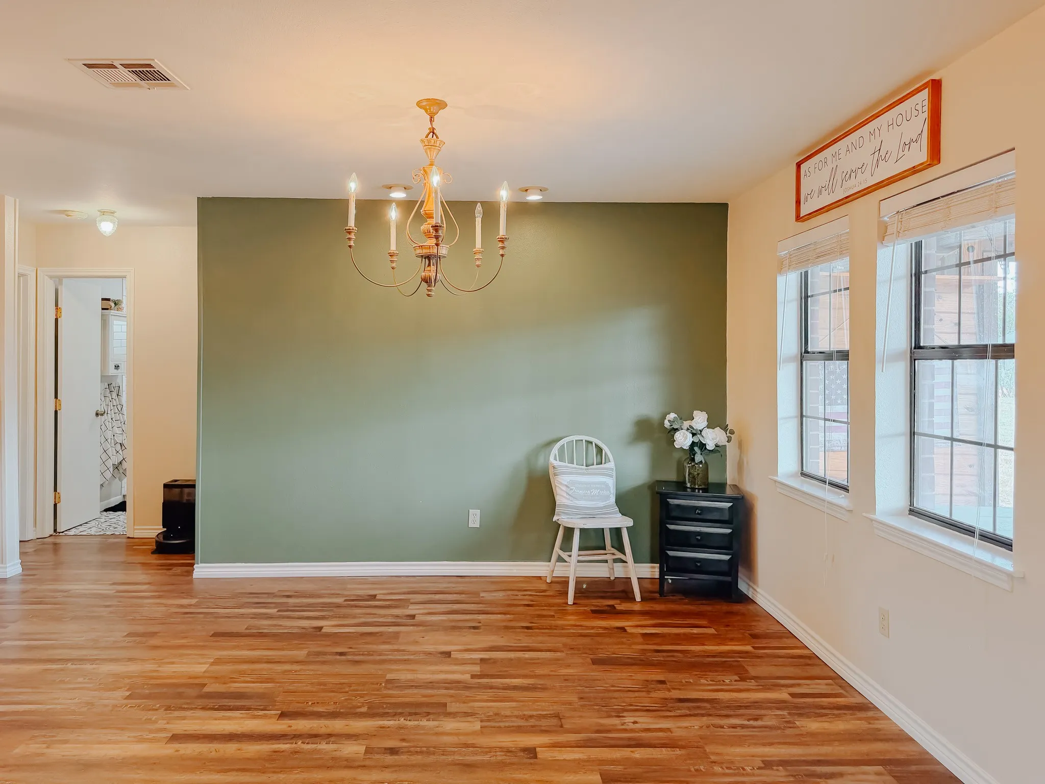 Single Family Residence For Sale in Navarro County , 14082 County Road 3140, Kerens, Texas 75144, 3 Bedroom, 2 Bathroom, 2 Garage spaces, 1,753 Sqft, built in 1999, mls#21394731, Real Estate Agent in Kerens, Homes For Sale in Navarro county, Homes For Sale in Kerens, Realtor in Kerens Texas, Real Estate Brokerage Independent Realty Texas, Luminita Cordes Realtor
