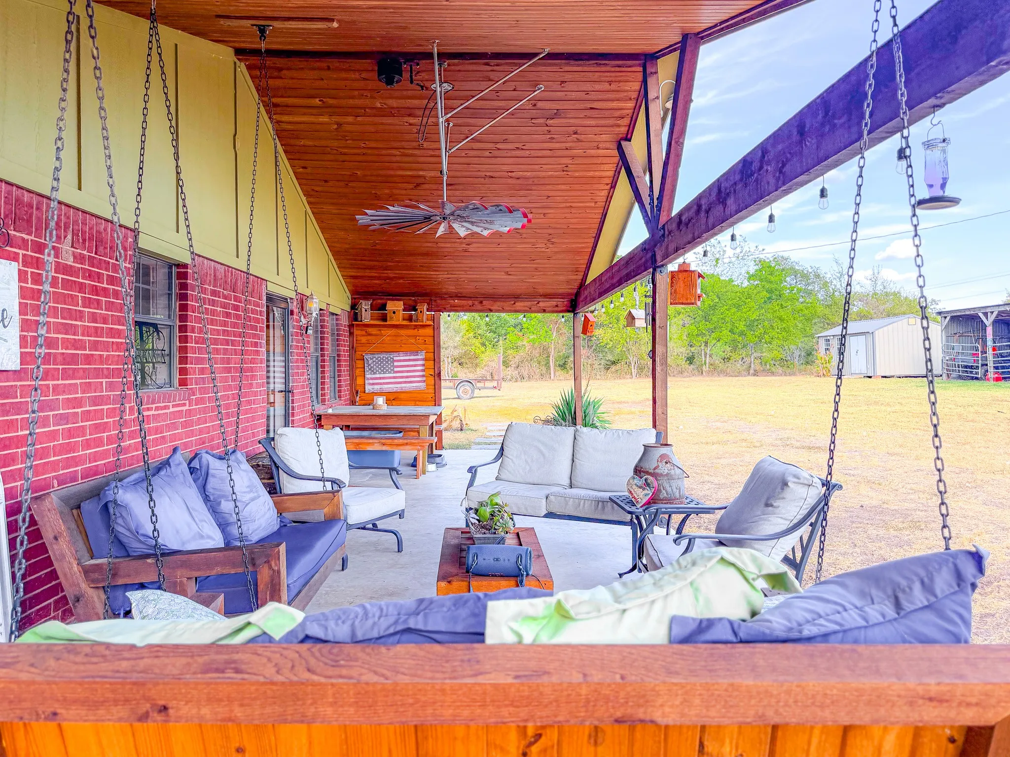 Single Family Residence For Sale in Navarro County , 14082 County Road 3140, Kerens, Texas 75144, 3 Bedroom, 2 Bathroom, 2 Garage spaces, 1,753 Sqft, built in 1999, mls#21394731, Real Estate Agent in Kerens, Homes For Sale in Navarro county, Homes For Sale in Kerens, Realtor in Kerens Texas, Real Estate Brokerage Independent Realty Texas, Luminita Cordes Realtor