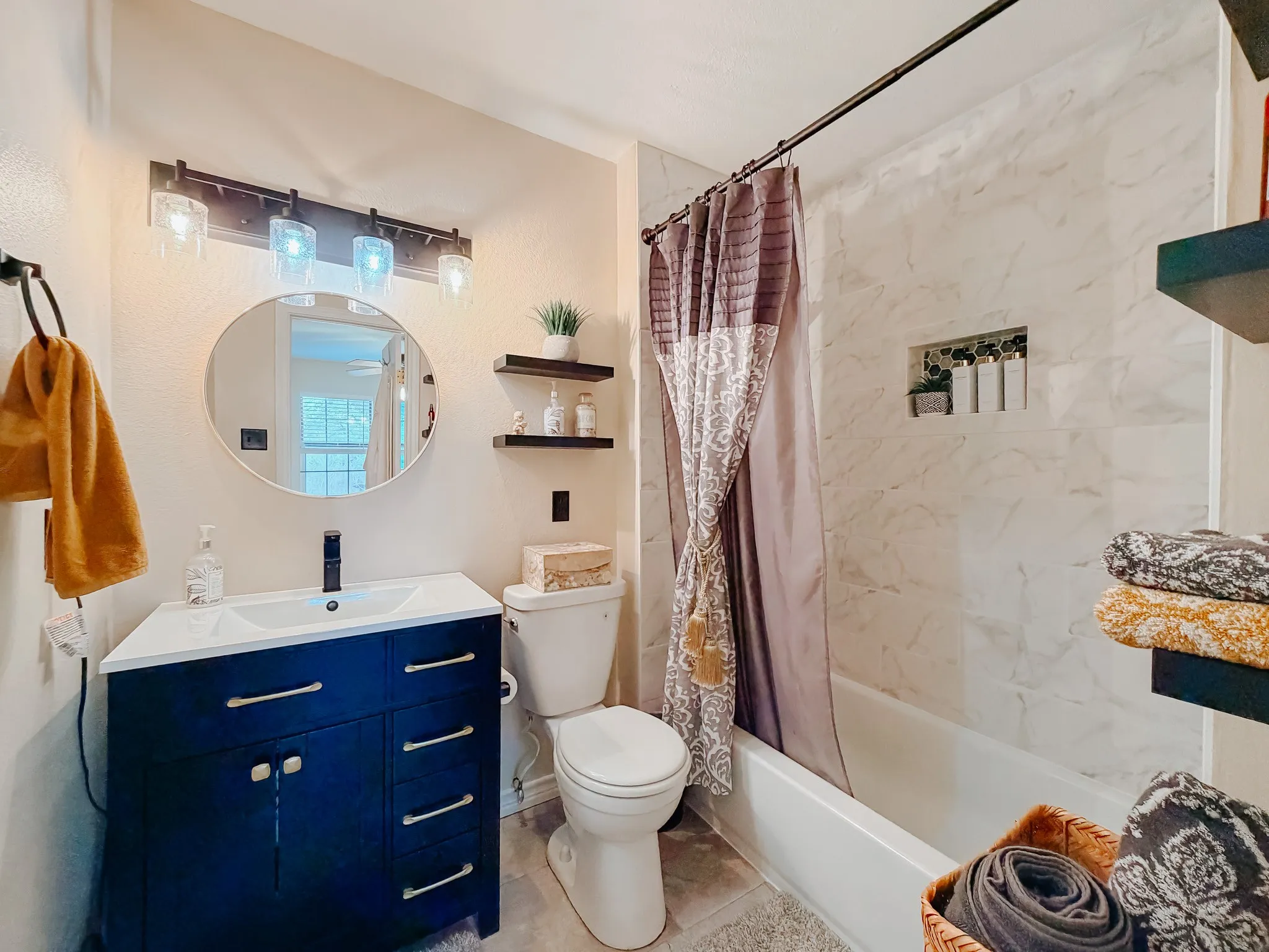 Single Family Residence For Sale in Navarro County , 14082 County Road 3140, Kerens, Texas 75144, 3 Bedroom, 2 Bathroom, 2 Garage spaces, 1,753 Sqft, built in 1999, mls#21394731, Real Estate Agent in Kerens, Homes For Sale in Navarro county, Homes For Sale in Kerens, Realtor in Kerens Texas, Real Estate Brokerage Independent Realty Texas, Luminita Cordes Realtor