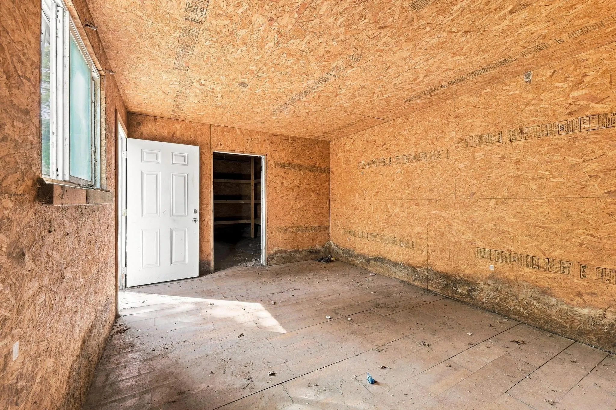 Single Family Residence For Sale in Grayson County , 424 W Sears Street, Denison, Texas 75020, 4 Bedroom, 2 Bathroom, Garage spaces, 1,852 Sqft, built in 1900, mls#21394774, Real Estate Agent in Denison, Homes For Sale in Grayson county, Homes For Sale in Denison, Realtor in Denison Texas, Real Estate Brokerage Independent Realty Texas, Luminita Cordes Realtor