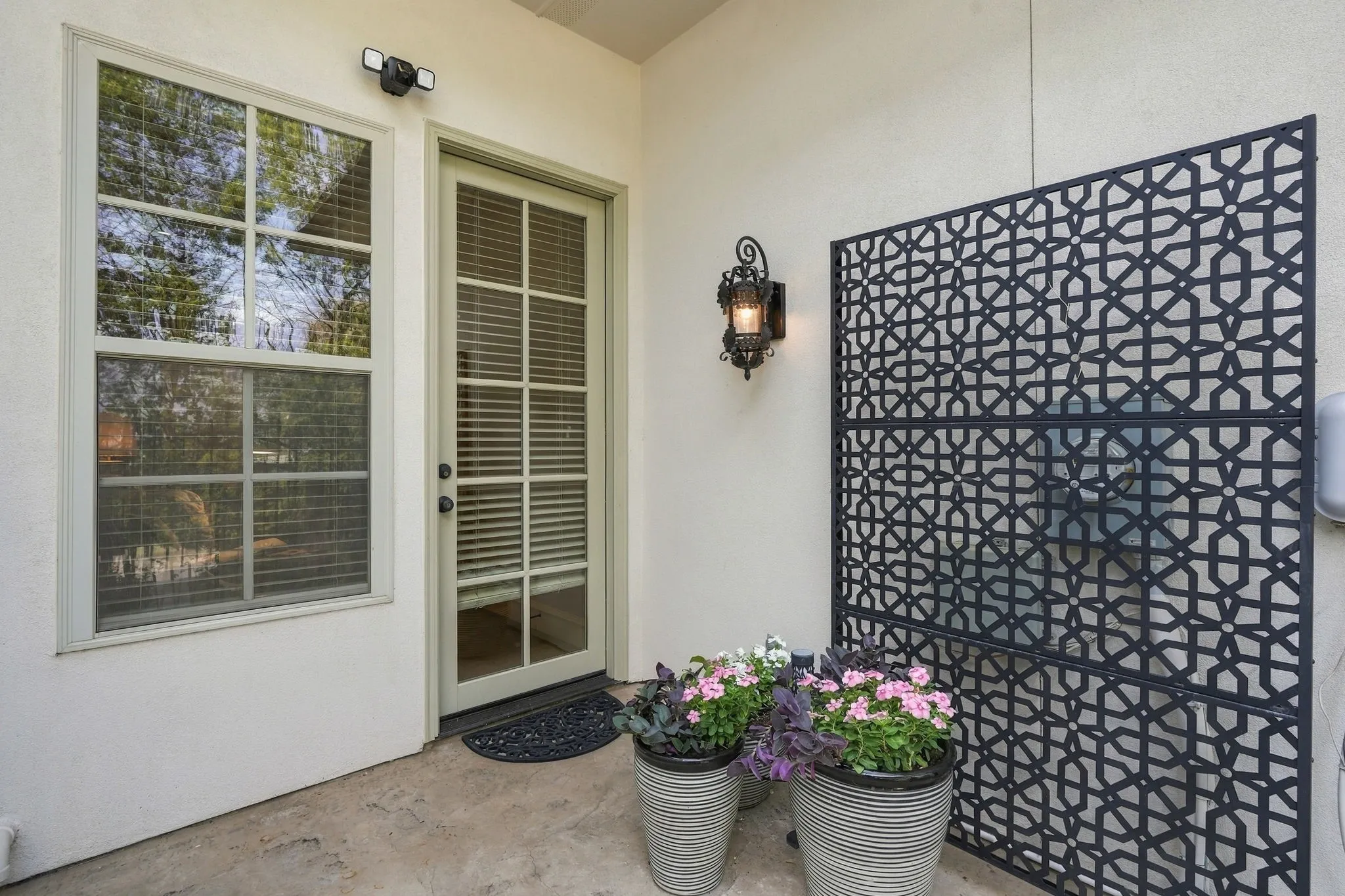 Single Family Residence For Sale in Tarrant County , 1721 Fountain Pass Drive, Colleyville, Texas 76034, 3 Bedroom, 4 Bathroom, 2 Garage spaces, 2,850 Sqft, built in 2008, mls#21389410, Real Estate Agent in Colleyville, Homes For Sale in Tarrant county, Homes For Sale in Colleyville, Realtor in Colleyville Texas, Real Estate Brokerage Independent Realty Texas, Luminita Cordes Realtor