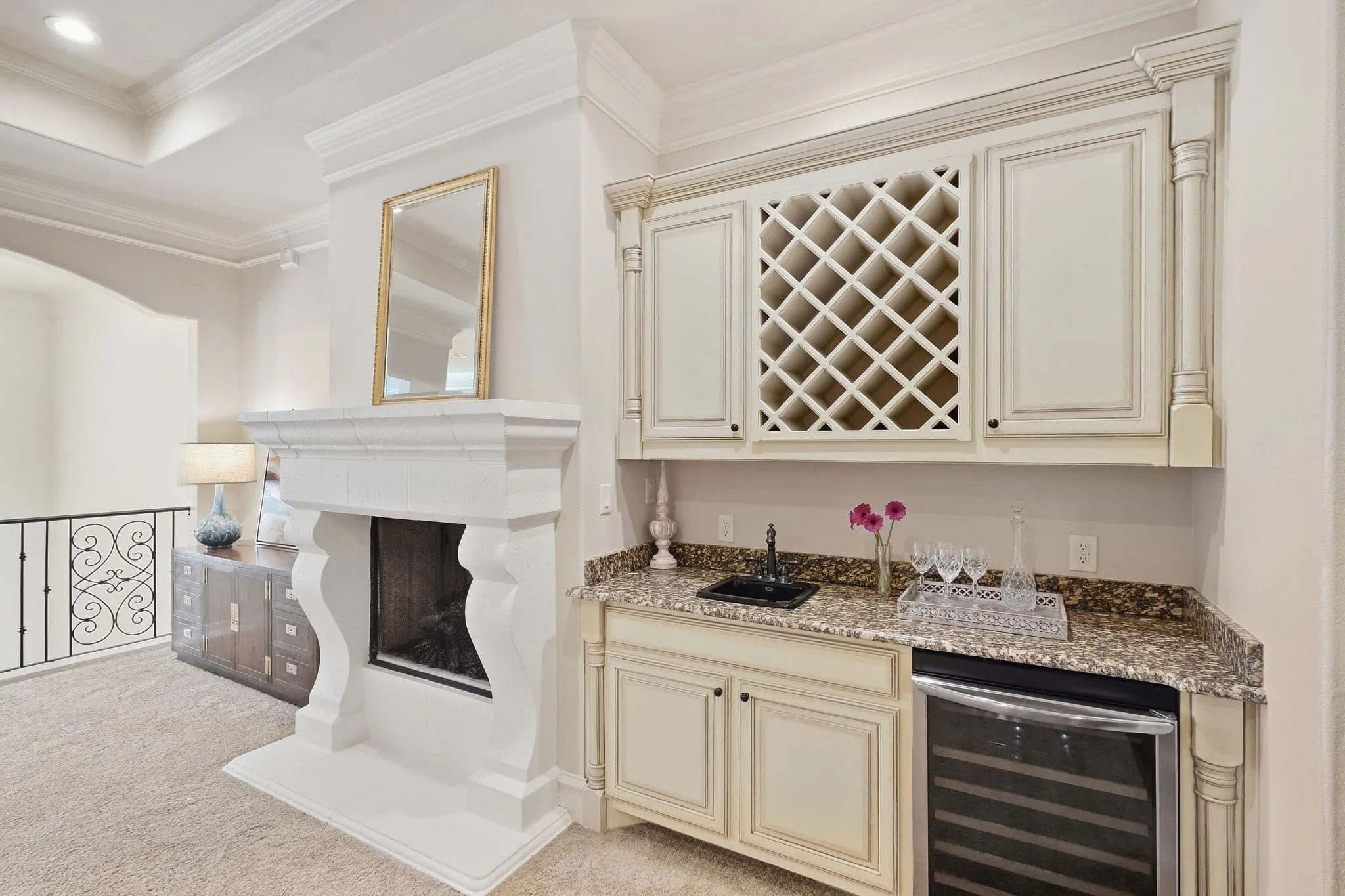 Single Family Residence For Sale in Tarrant County , 1721 Fountain Pass Drive, Colleyville, Texas 76034, 3 Bedroom, 4 Bathroom, 2 Garage spaces, 2,850 Sqft, built in 2008, mls#21389410, Real Estate Agent in Colleyville, Homes For Sale in Tarrant county, Homes For Sale in Colleyville, Realtor in Colleyville Texas, Real Estate Brokerage Independent Realty Texas, Luminita Cordes Realtor
