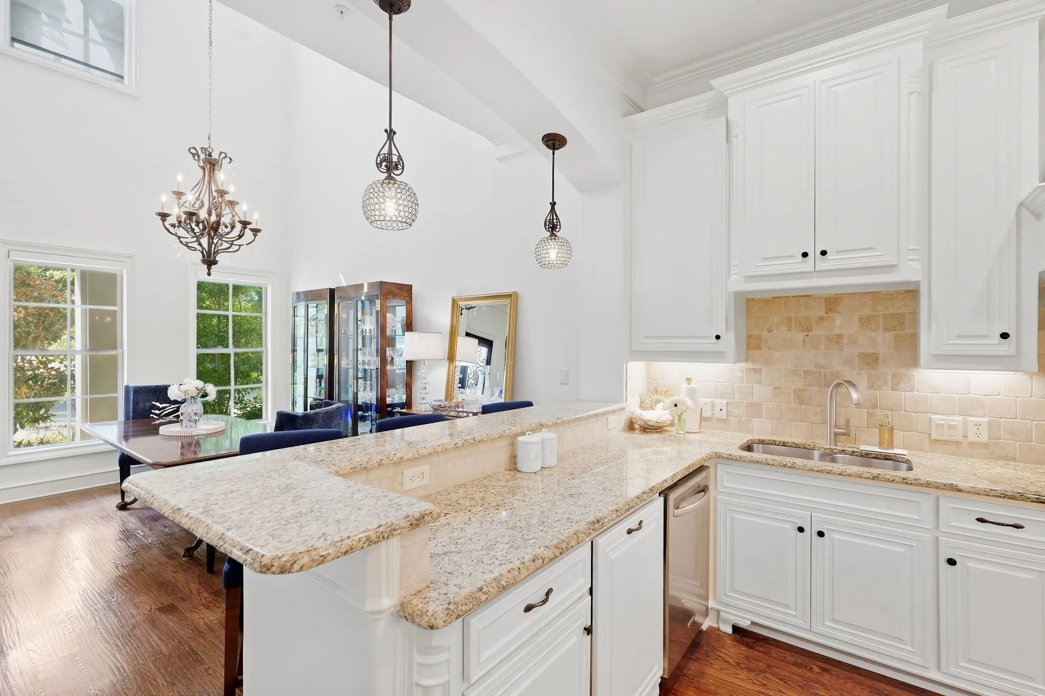 Single Family Residence For Sale in Tarrant County , 1721 Fountain Pass Drive, Colleyville, Texas 76034, 3 Bedroom, 4 Bathroom, 2 Garage spaces, 2,850 Sqft, built in 2008, mls#21389410, Real Estate Agent in Colleyville, Homes For Sale in Tarrant county, Homes For Sale in Colleyville, Realtor in Colleyville Texas, Real Estate Brokerage Independent Realty Texas, Luminita Cordes Realtor