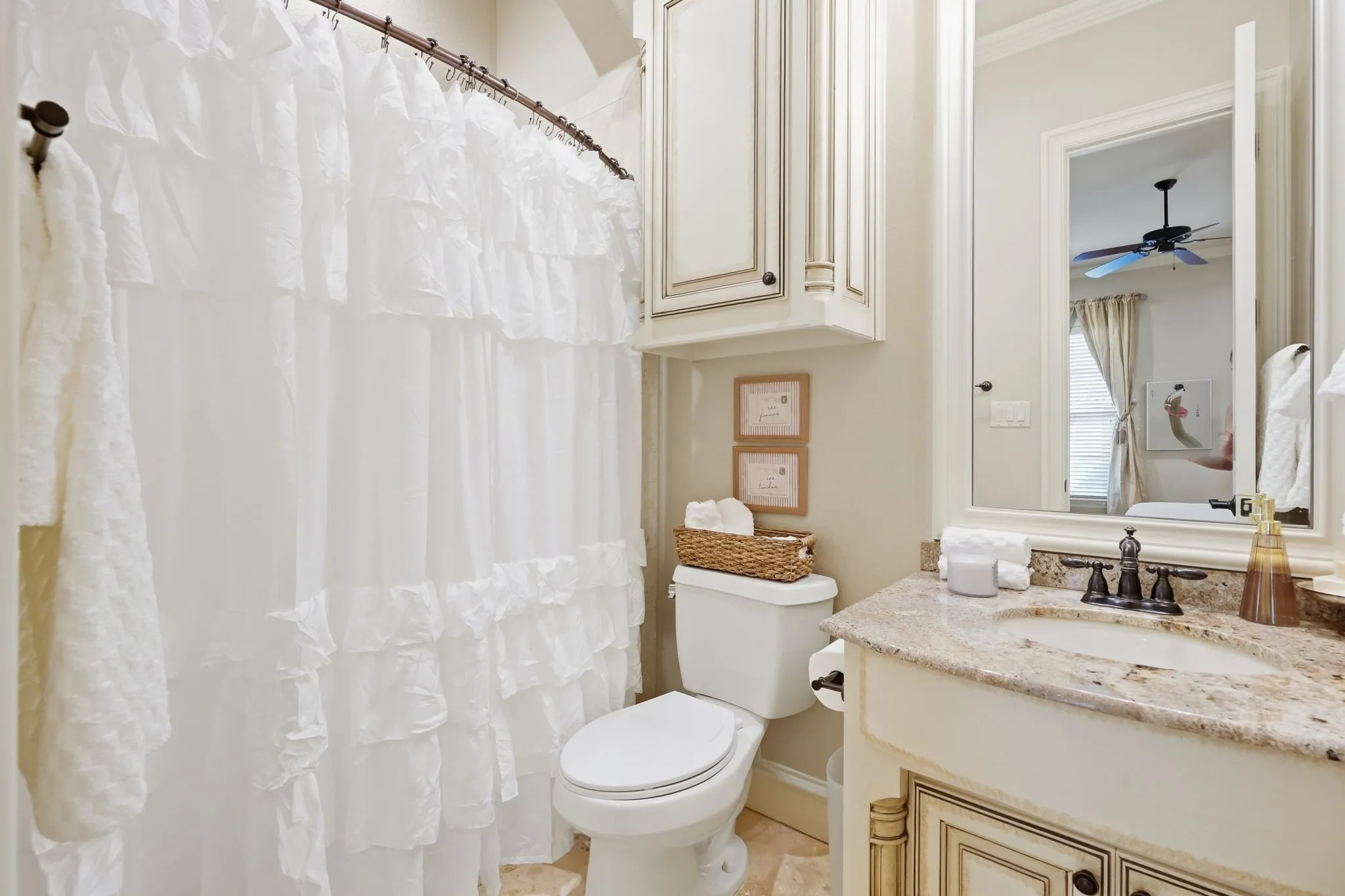 Single Family Residence For Sale in Tarrant County , 1721 Fountain Pass Drive, Colleyville, Texas 76034, 3 Bedroom, 4 Bathroom, 2 Garage spaces, 2,850 Sqft, built in 2008, mls#21389410, Real Estate Agent in Colleyville, Homes For Sale in Tarrant county, Homes For Sale in Colleyville, Realtor in Colleyville Texas, Real Estate Brokerage Independent Realty Texas, Luminita Cordes Realtor