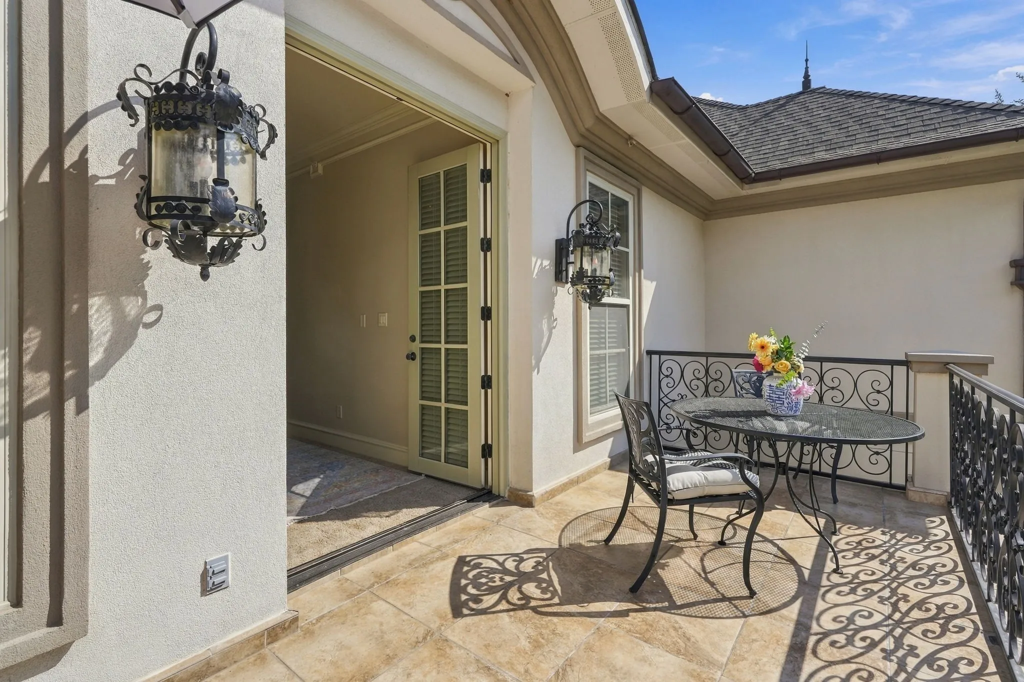 Single Family Residence For Sale in Tarrant County , 1721 Fountain Pass Drive, Colleyville, Texas 76034, 3 Bedroom, 4 Bathroom, 2 Garage spaces, 2,850 Sqft, built in 2008, mls#21389410, Real Estate Agent in Colleyville, Homes For Sale in Tarrant county, Homes For Sale in Colleyville, Realtor in Colleyville Texas, Real Estate Brokerage Independent Realty Texas, Luminita Cordes Realtor