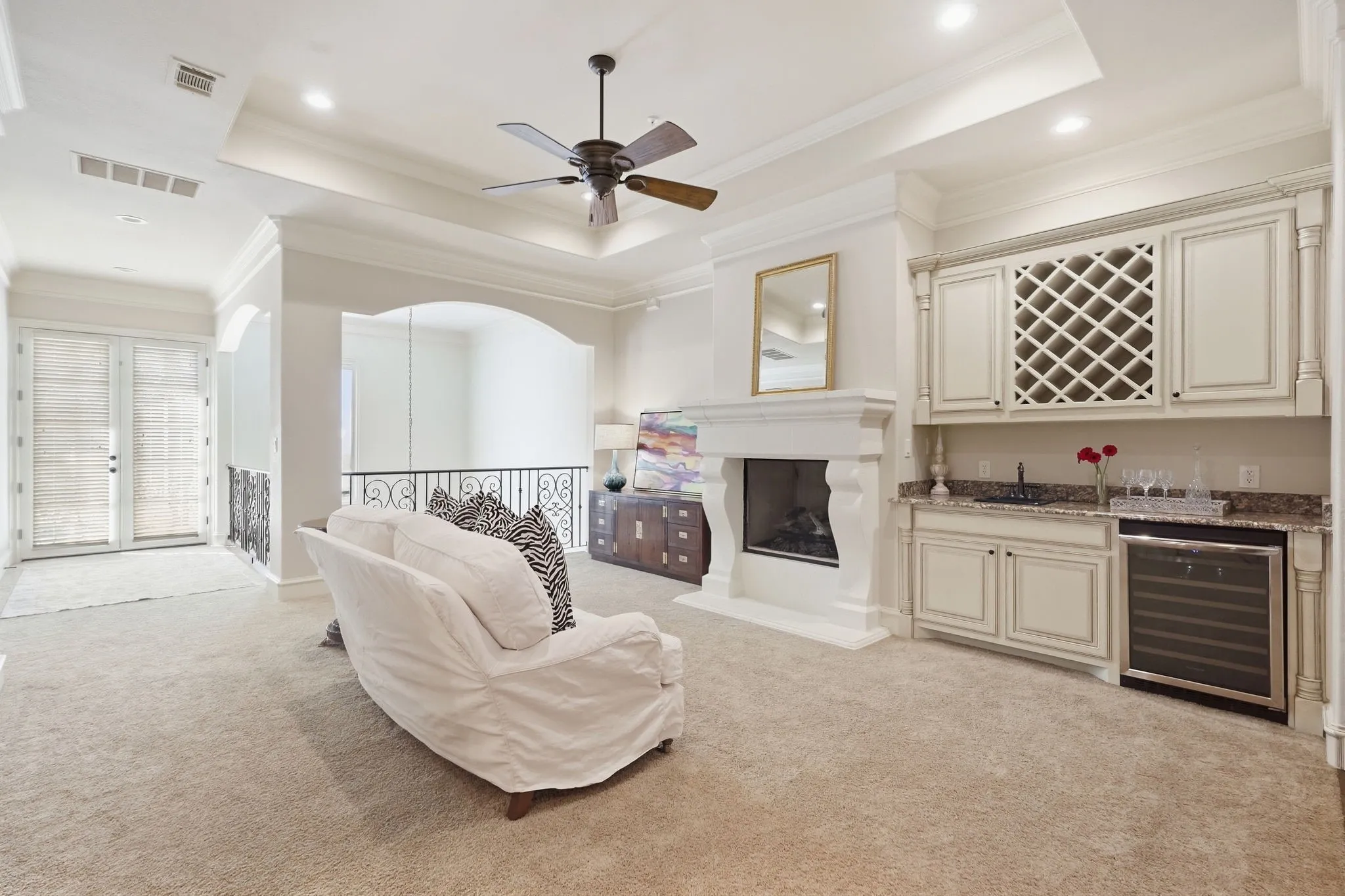 Single Family Residence For Sale in Tarrant County , 1721 Fountain Pass Drive, Colleyville, Texas 76034, 3 Bedroom, 4 Bathroom, 2 Garage spaces, 2,850 Sqft, built in 2008, mls#21389410, Real Estate Agent in Colleyville, Homes For Sale in Tarrant county, Homes For Sale in Colleyville, Realtor in Colleyville Texas, Real Estate Brokerage Independent Realty Texas, Luminita Cordes Realtor