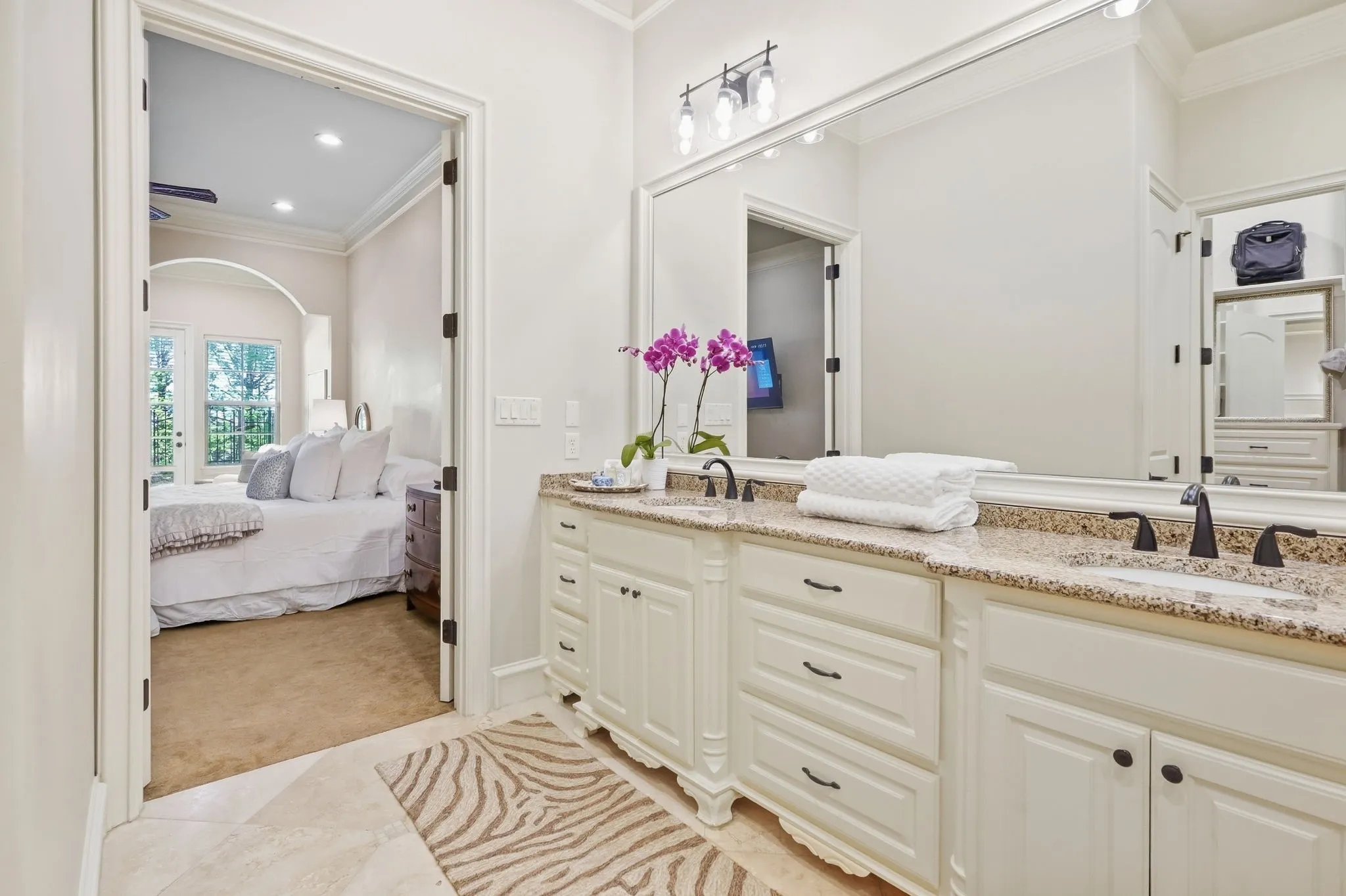 Single Family Residence For Sale in Tarrant County , 1721 Fountain Pass Drive, Colleyville, Texas 76034, 3 Bedroom, 4 Bathroom, 2 Garage spaces, 2,850 Sqft, built in 2008, mls#21389410, Real Estate Agent in Colleyville, Homes For Sale in Tarrant county, Homes For Sale in Colleyville, Realtor in Colleyville Texas, Real Estate Brokerage Independent Realty Texas, Luminita Cordes Realtor