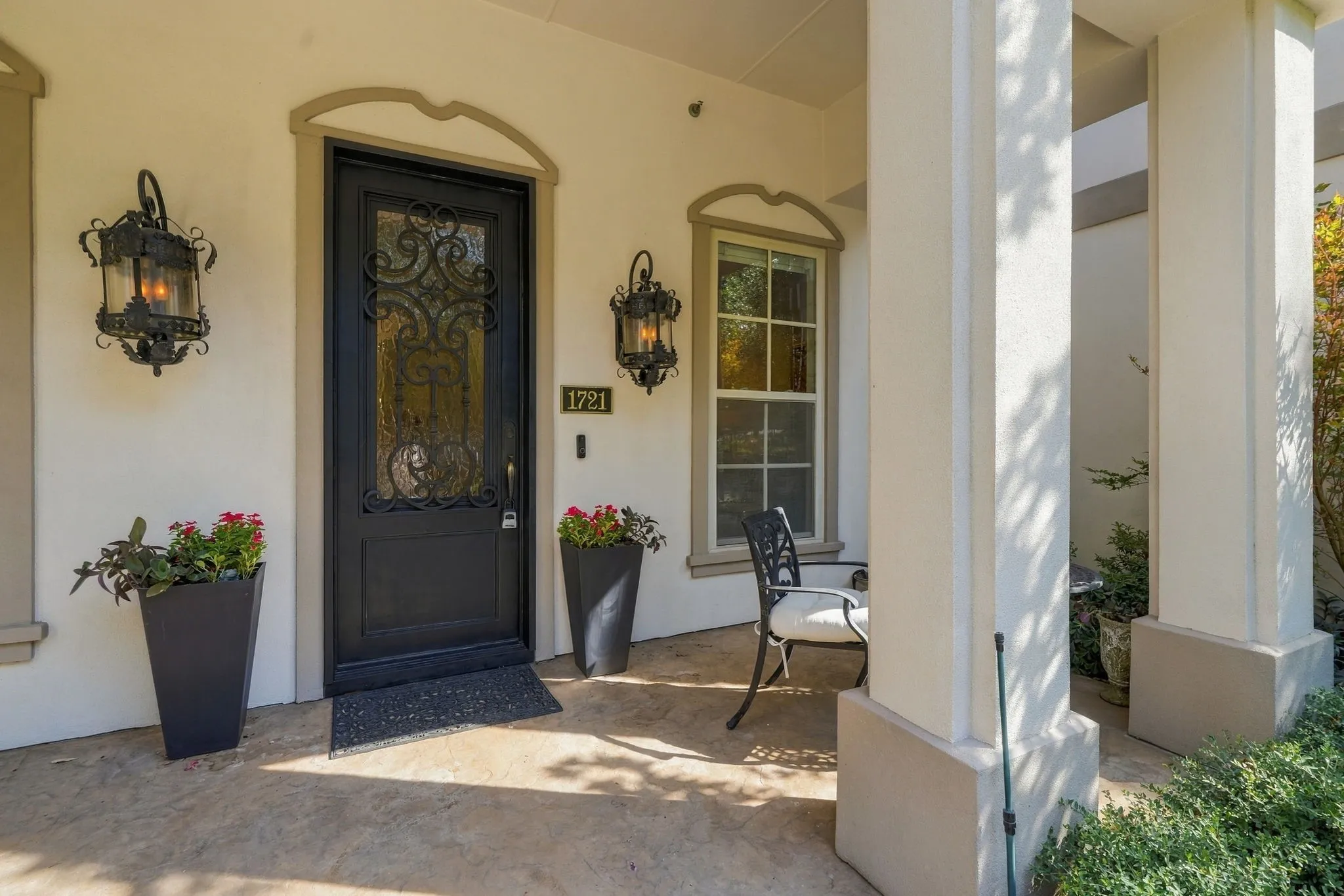 Single Family Residence For Sale in Tarrant County , 1721 Fountain Pass Drive, Colleyville, Texas 76034, 3 Bedroom, 4 Bathroom, 2 Garage spaces, 2,850 Sqft, built in 2008, mls#21389410, Real Estate Agent in Colleyville, Homes For Sale in Tarrant county, Homes For Sale in Colleyville, Realtor in Colleyville Texas, Real Estate Brokerage Independent Realty Texas, Luminita Cordes Realtor