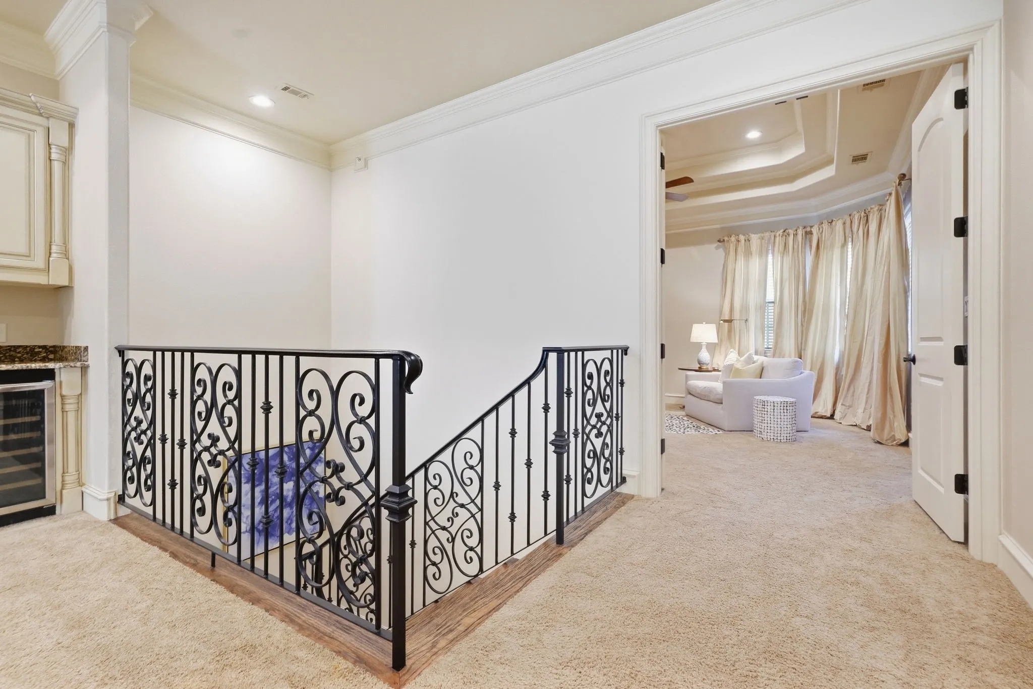 Single Family Residence For Sale in Tarrant County , 1721 Fountain Pass Drive, Colleyville, Texas 76034, 3 Bedroom, 4 Bathroom, 2 Garage spaces, 2,850 Sqft, built in 2008, mls#21389410, Real Estate Agent in Colleyville, Homes For Sale in Tarrant county, Homes For Sale in Colleyville, Realtor in Colleyville Texas, Real Estate Brokerage Independent Realty Texas, Luminita Cordes Realtor