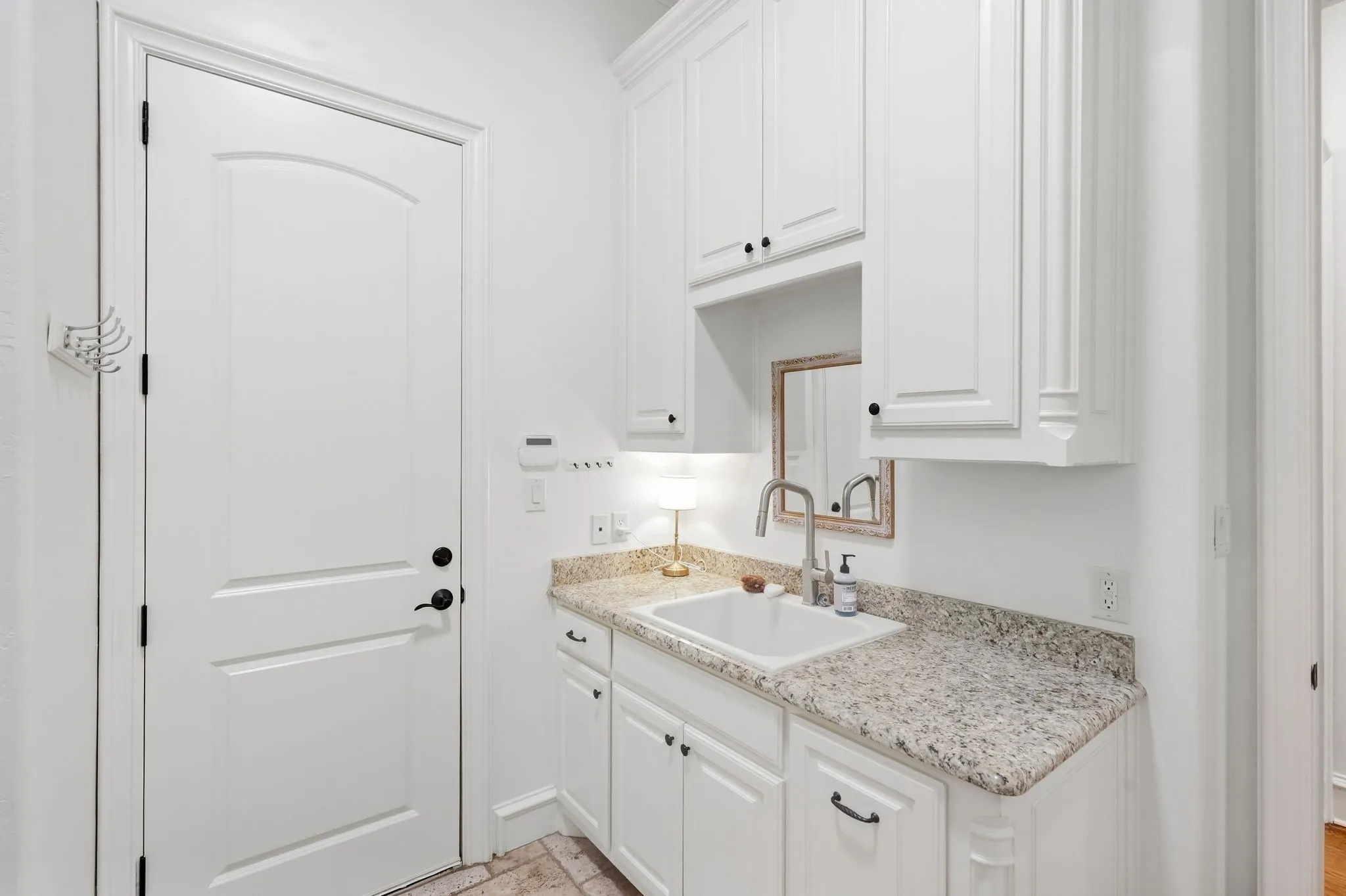 Single Family Residence For Sale in Tarrant County , 1721 Fountain Pass Drive, Colleyville, Texas 76034, 3 Bedroom, 4 Bathroom, 2 Garage spaces, 2,850 Sqft, built in 2008, mls#21389410, Real Estate Agent in Colleyville, Homes For Sale in Tarrant county, Homes For Sale in Colleyville, Realtor in Colleyville Texas, Real Estate Brokerage Independent Realty Texas, Luminita Cordes Realtor