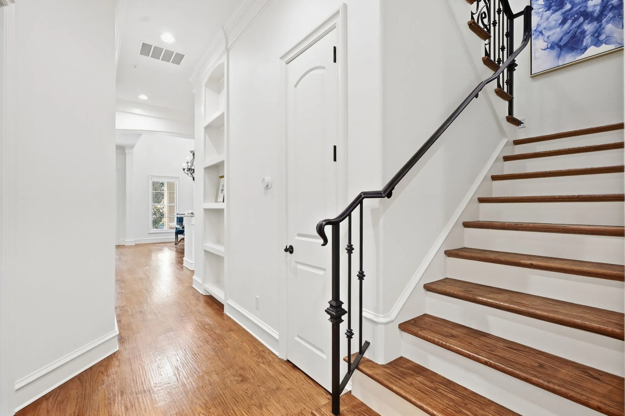 Single Family Residence For Sale in Tarrant County , 1721 Fountain Pass Drive, Colleyville, Texas 76034, 3 Bedroom, 4 Bathroom, 2 Garage spaces, 2,850 Sqft, built in 2008, mls#21389410, Real Estate Agent in Colleyville, Homes For Sale in Tarrant county, Homes For Sale in Colleyville, Realtor in Colleyville Texas, Real Estate Brokerage Independent Realty Texas, Luminita Cordes Realtor