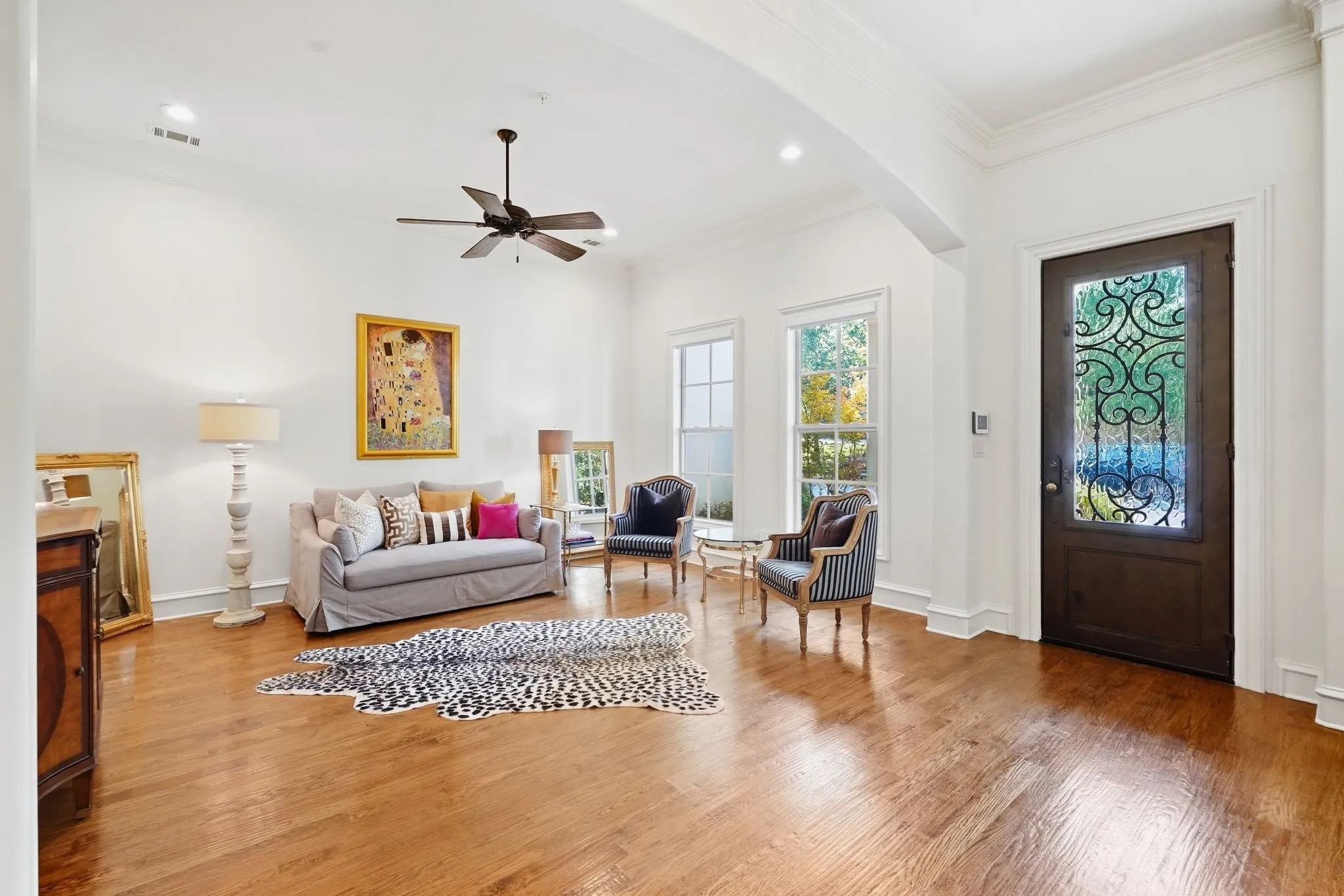Single Family Residence For Sale in Tarrant County , 1721 Fountain Pass Drive, Colleyville, Texas 76034, 3 Bedroom, 4 Bathroom, 2 Garage spaces, 2,850 Sqft, built in 2008, mls#21389410, Real Estate Agent in Colleyville, Homes For Sale in Tarrant county, Homes For Sale in Colleyville, Realtor in Colleyville Texas, Real Estate Brokerage Independent Realty Texas, Luminita Cordes Realtor