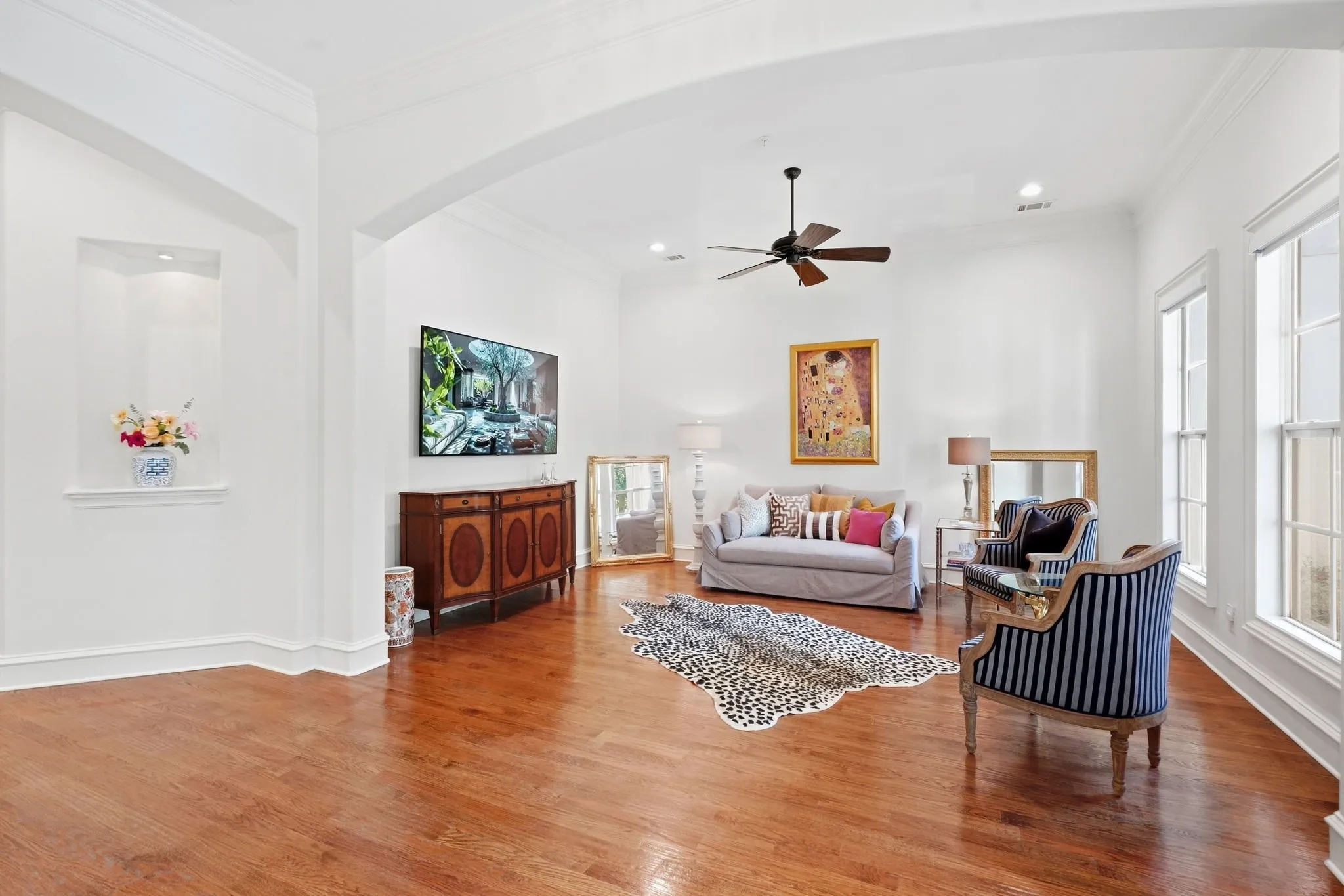Single Family Residence For Sale in Tarrant County , 1721 Fountain Pass Drive, Colleyville, Texas 76034, 3 Bedroom, 4 Bathroom, 2 Garage spaces, 2,850 Sqft, built in 2008, mls#21389410, Real Estate Agent in Colleyville, Homes For Sale in Tarrant county, Homes For Sale in Colleyville, Realtor in Colleyville Texas, Real Estate Brokerage Independent Realty Texas, Luminita Cordes Realtor