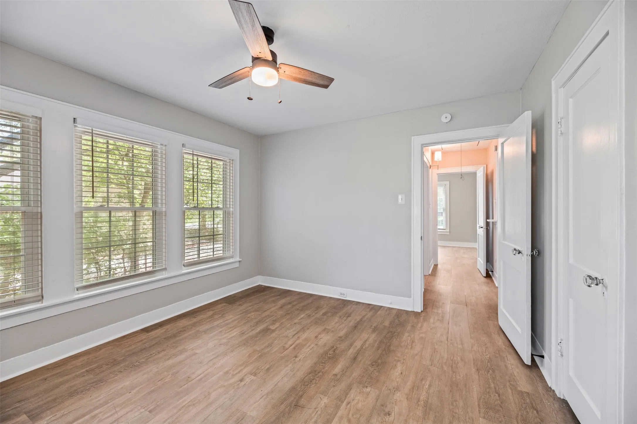 Single Family Residence For Rent in Van Zandt County , 247 E North Street, Wills Point, Texas 75169, 2 Bedroom, 1 Bathroom, 1 Garage spaces, 1,060 Sqft, built in 1949, mls#21391815, Real Estate Agent in Wills Point, Homes For Rent in Van Zandt county, Homes For Rent in Wills Point, Realtor in Wills Point Texas, Real Estate Brokerage Independent Realty Texas, Luminita Cordes Realtor