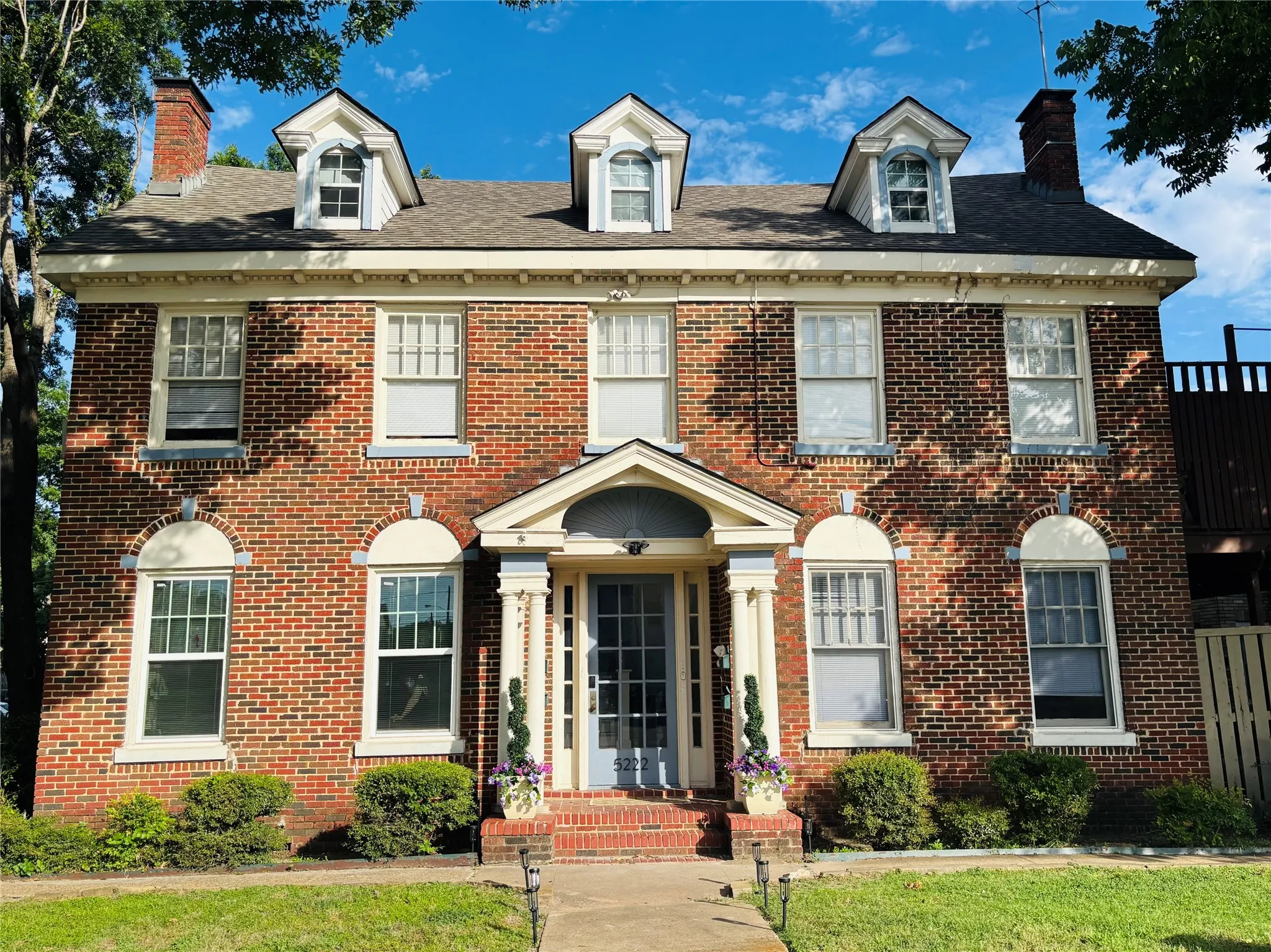 Quadruplex For Rent in Dallas County , 5222 Columbia Avenue, Dallas, Texas 75214, 2 Bedroom, 1 Bathroom, Garage spaces, 6,785 Sqft, built in 1940, mls#21394200, Real Estate Agent in Dallas, Homes For Rent in Dallas county, Homes For Rent in Dallas, Realtor in Dallas Texas, Real Estate Brokerage Independent Realty Texas, Luminita Cordes Realtor