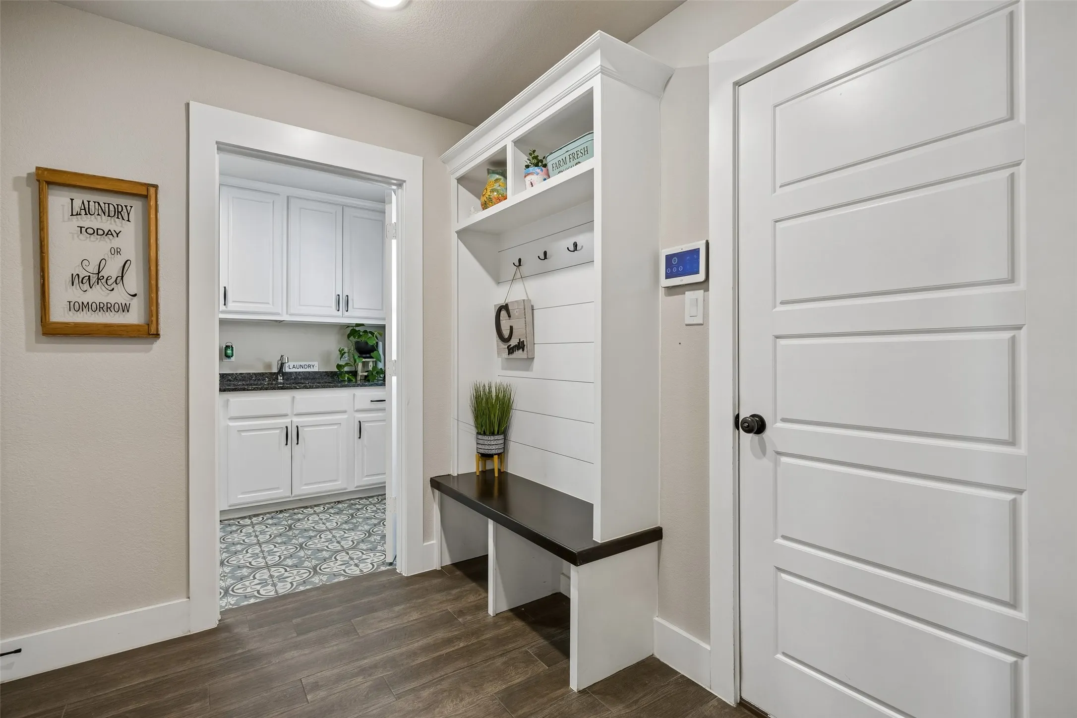 Single Family Residence For Sale in Denton County , 1402 Oliver Creek Lane, Justin, Texas 76247, 4 Bedroom, 3 Bathroom, 3 Garage spaces, 3,116 Sqft, built in 2020, mls#21393545, Real Estate Agent in Justin, Homes For Sale in Denton county, Homes For Sale in Justin, Realtor in Justin Texas, Real Estate Brokerage Independent Realty Texas, Luminita Cordes Realtor