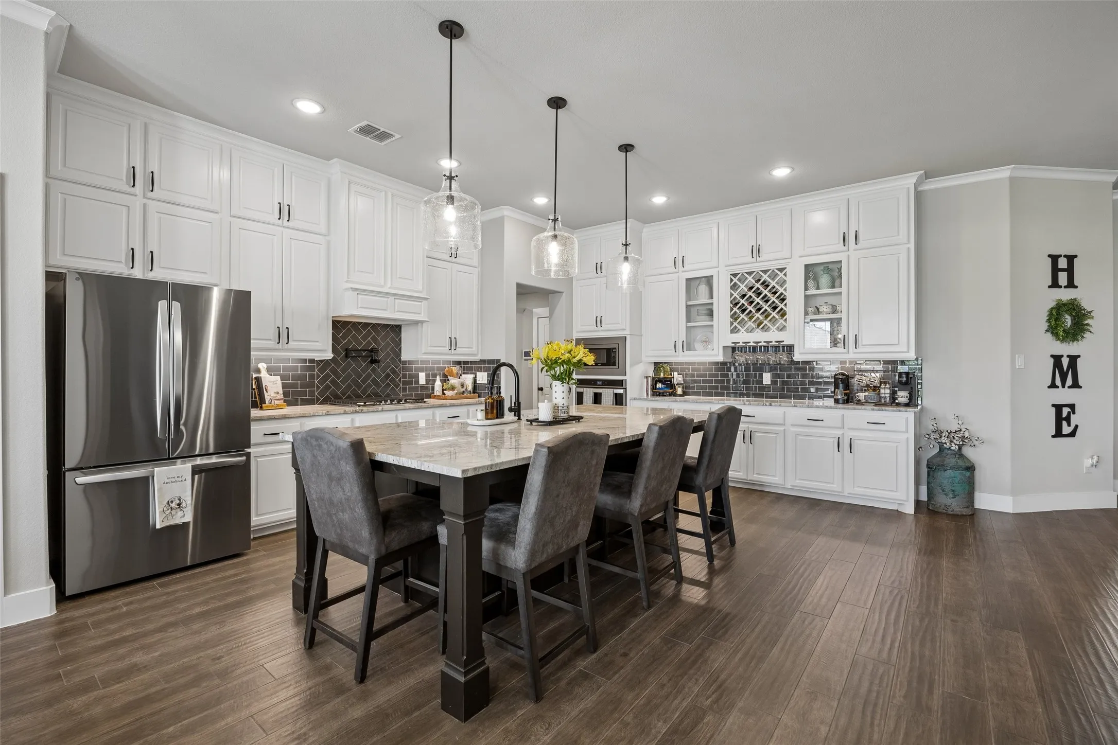 Single Family Residence For Sale in Denton County , 1402 Oliver Creek Lane, Justin, Texas 76247, 4 Bedroom, 3 Bathroom, 3 Garage spaces, 3,116 Sqft, built in 2020, mls#21393545, Real Estate Agent in Justin, Homes For Sale in Denton county, Homes For Sale in Justin, Realtor in Justin Texas, Real Estate Brokerage Independent Realty Texas, Luminita Cordes Realtor