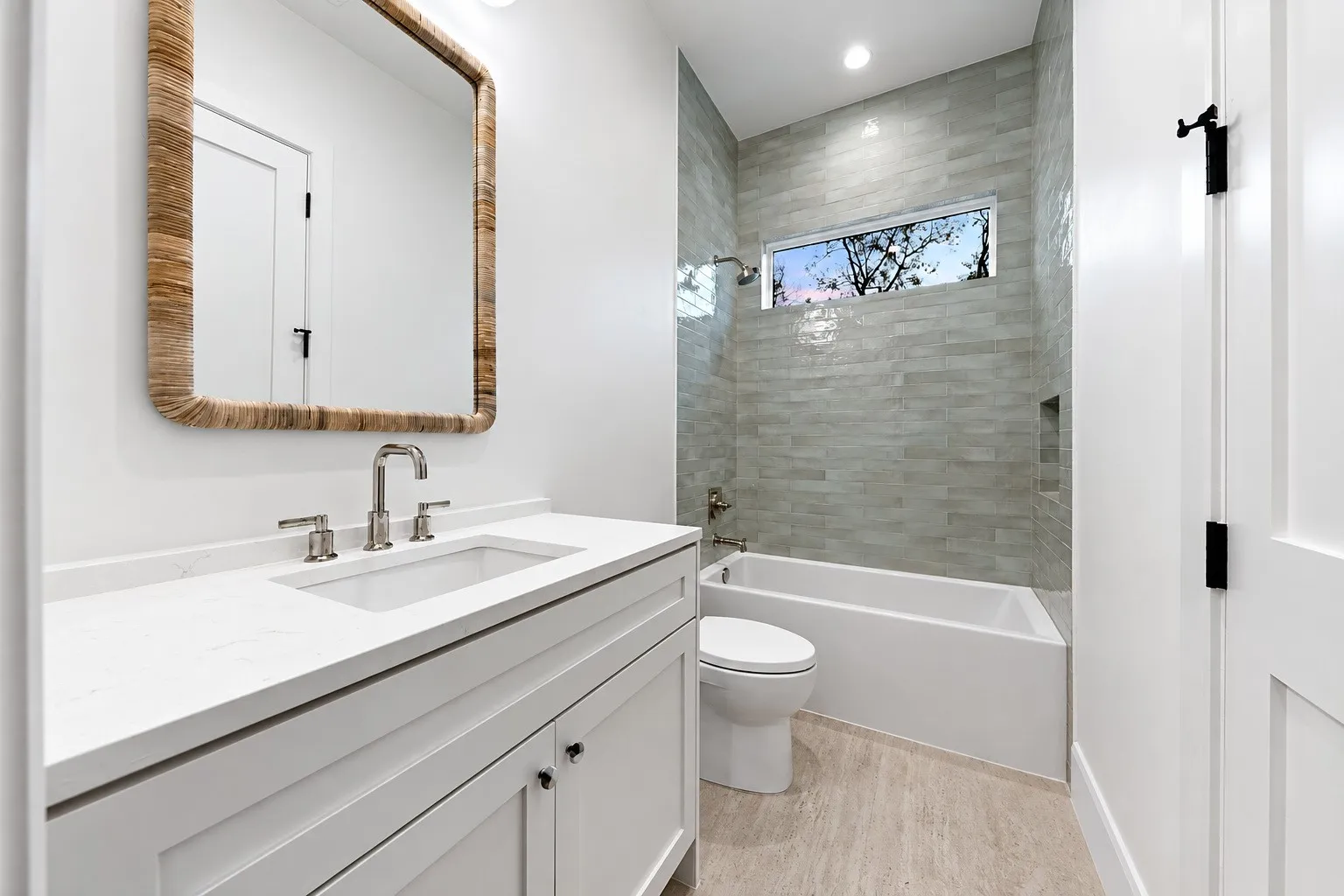 Single Family Residence For Sale in Dallas County , 7327 Casa Loma Avenue, Dallas, Texas 75214, 4 Bedroom, 6 Bathroom, 2 Garage spaces, 4,706 Sqft, built in 2025, mls#21394952, Real Estate Agent in Dallas, Homes For Sale in Dallas county, Homes For Sale in Dallas, Realtor in Dallas Texas, Real Estate Brokerage Independent Realty Texas, Luminita Cordes Realtor