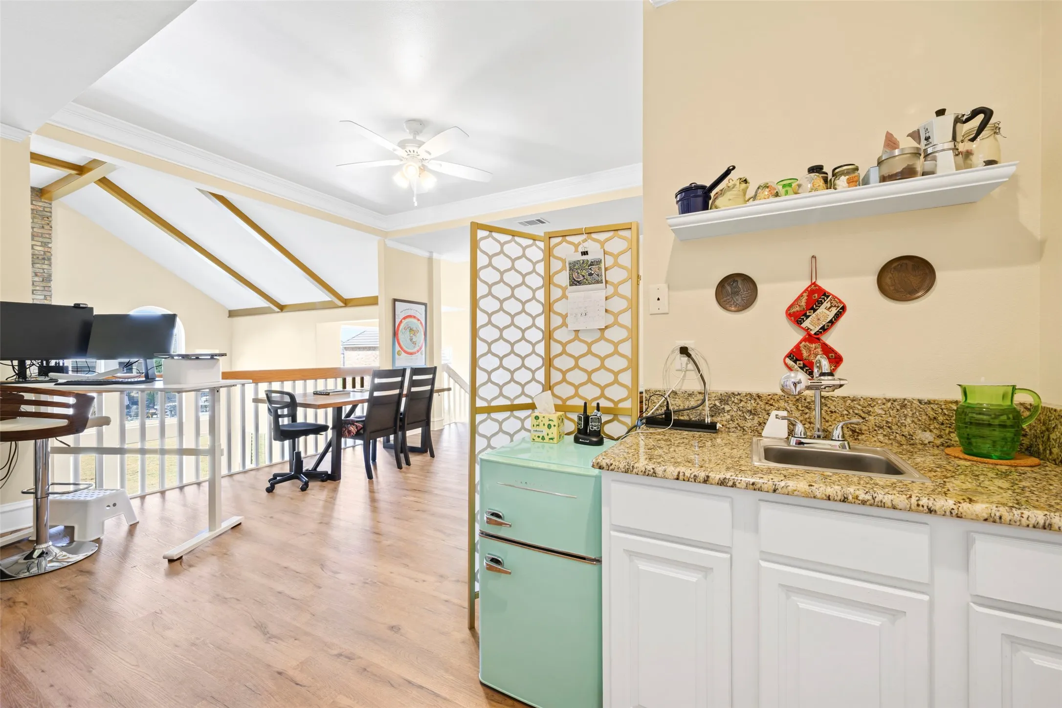 Single Family Residence For Sale in Tarrant County , 8404 Sunset Cove Drive, Fort Worth, Texas 76179, 3 Bedroom, 3 Bathroom, 2 Garage spaces, 2,732 Sqft, built in 1987, mls#21392757, Real Estate Agent in Fort Worth, Homes For Sale in Tarrant county, Homes For Sale in Fort Worth, Realtor in Fort Worth Texas, Real Estate Brokerage Independent Realty Texas, Luminita Cordes Realtor