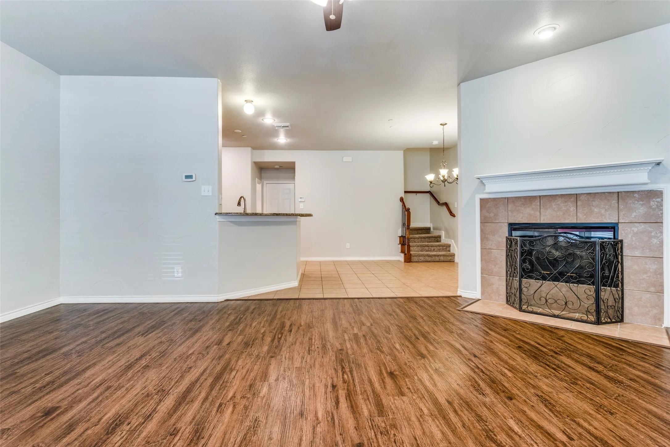 Townhouse For Rent in Collin County , 5662 Grosseto Drive, Frisco, Texas 75034, 2 Bedroom, 3 Bathroom, 2 Garage spaces, 1,670 Sqft, built in 2008, mls#21395184, Real Estate Agent in Frisco, Homes For Rent in Collin county, Homes For Rent in Frisco, Realtor in Frisco Texas, Real Estate Brokerage Independent Realty Texas, Luminita Cordes Realtor