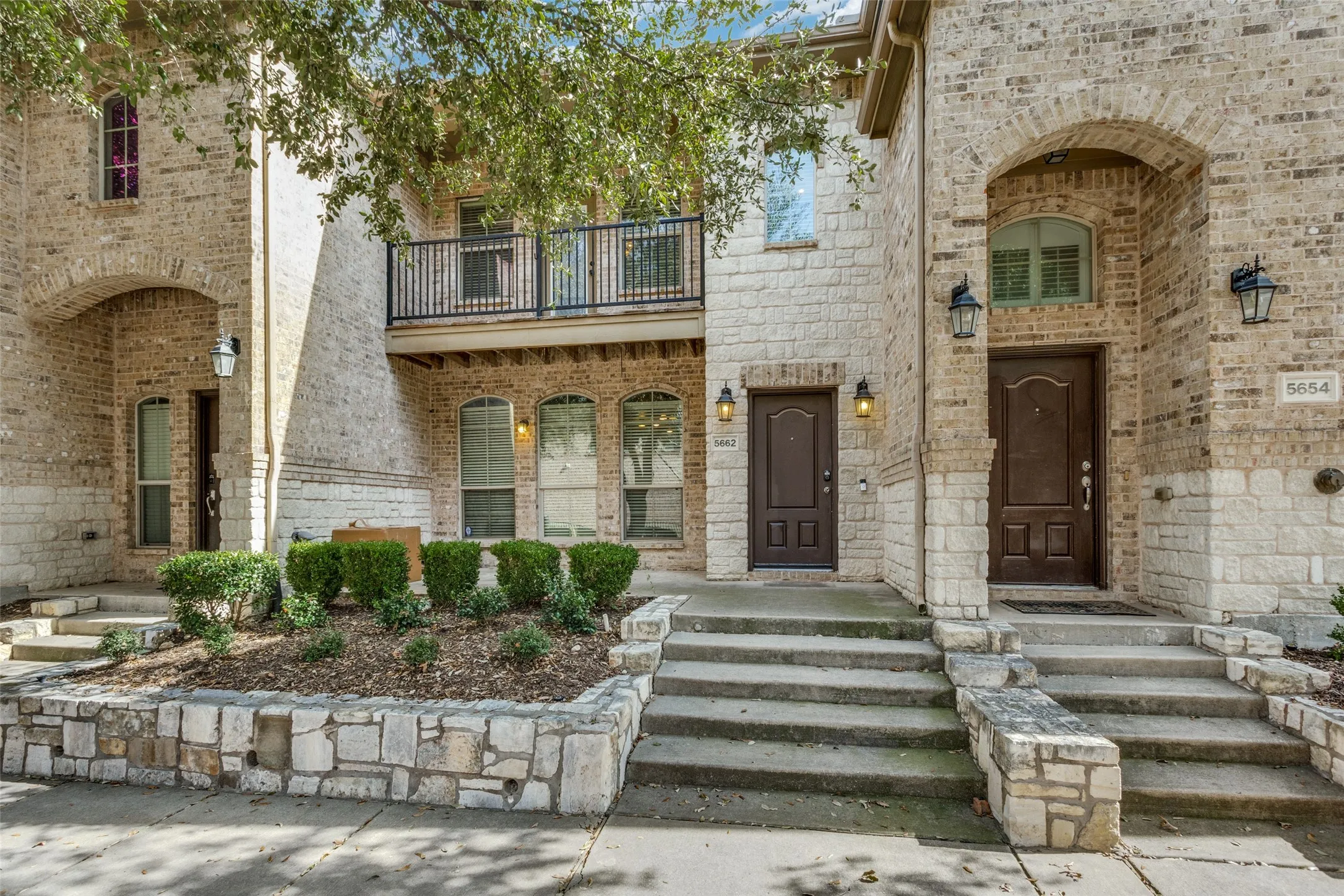 Townhouse For Rent in Collin County , 5662 Grosseto Drive, Frisco, Texas 75034, 2 Bedroom, 3 Bathroom, 2 Garage spaces, 1,670 Sqft, built in 2008, mls#21395184, Real Estate Agent in Frisco, Homes For Rent in Collin county, Homes For Rent in Frisco, Realtor in Frisco Texas, Real Estate Brokerage Independent Realty Texas, Luminita Cordes Realtor