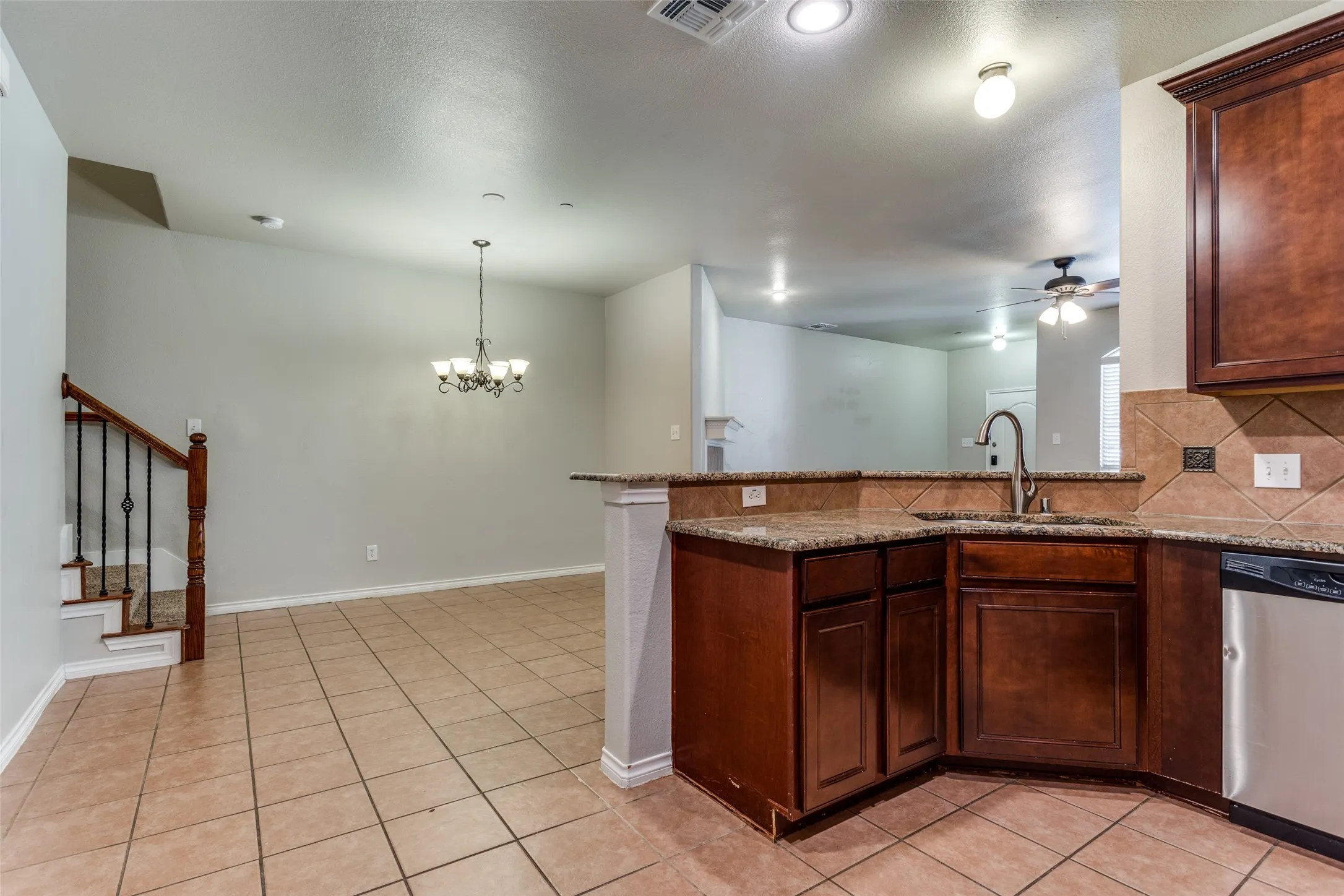 Townhouse For Rent in Collin County , 5662 Grosseto Drive, Frisco, Texas 75034, 2 Bedroom, 3 Bathroom, 2 Garage spaces, 1,670 Sqft, built in 2008, mls#21395184, Real Estate Agent in Frisco, Homes For Rent in Collin county, Homes For Rent in Frisco, Realtor in Frisco Texas, Real Estate Brokerage Independent Realty Texas, Luminita Cordes Realtor