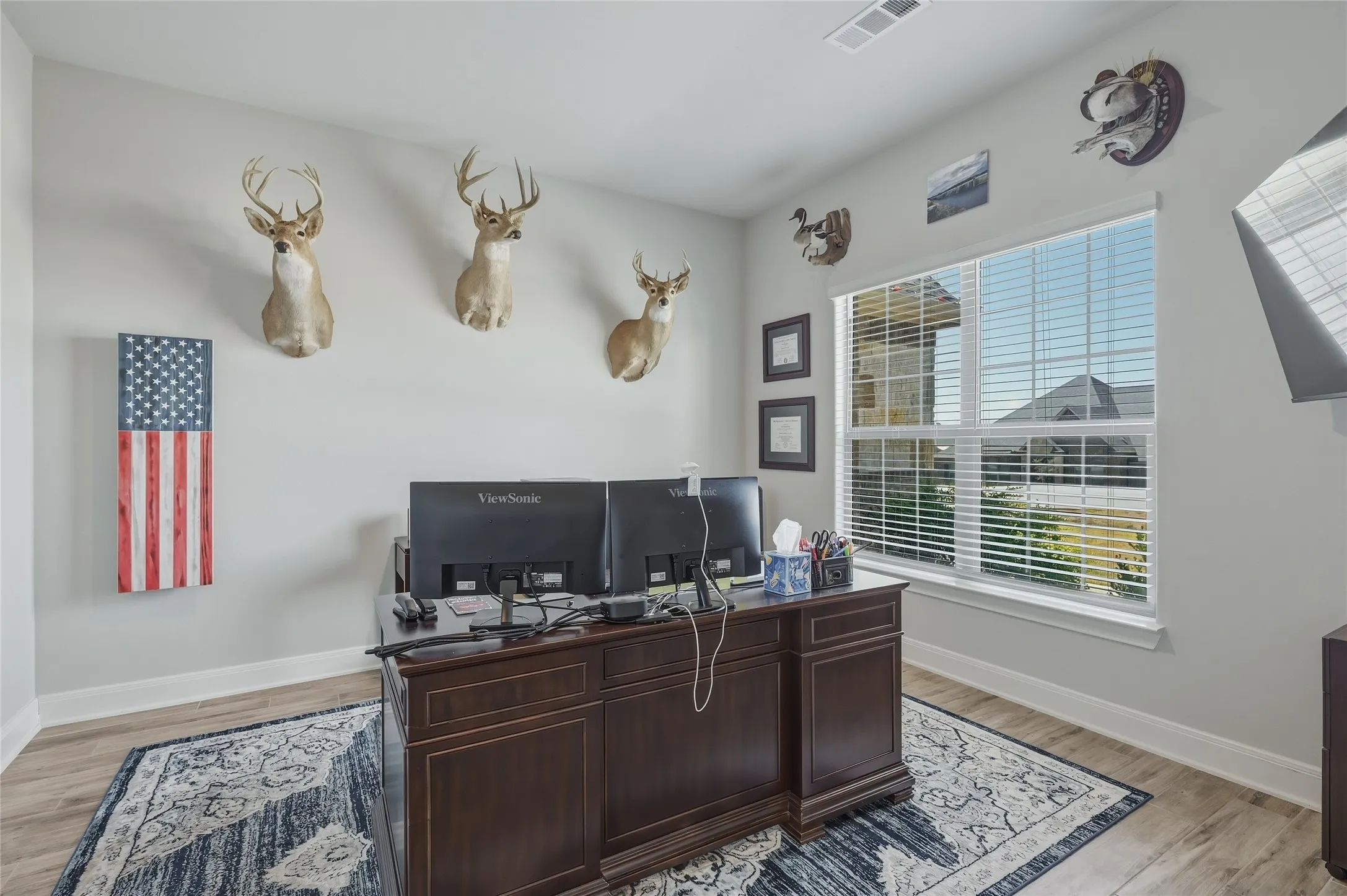Single Family Residence For Sale in Denton County , 107 Willow Oak Drive, Krugerville, Texas 76227, 4 Bedroom, 4 Bathroom, 3 Garage spaces, 3,365 Sqft, built in 2020, mls#21394855, Real Estate Agent in Krugerville, Homes For Sale in Denton county, Homes For Sale in Krugerville, Realtor in Krugerville Texas, Real Estate Brokerage Independent Realty Texas, Luminita Cordes Realtor