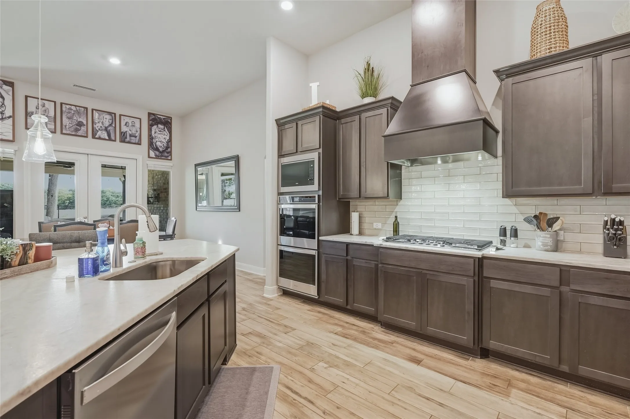 Single Family Residence For Sale in Denton County , 107 Willow Oak Drive, Krugerville, Texas 76227, 4 Bedroom, 4 Bathroom, 3 Garage spaces, 3,365 Sqft, built in 2020, mls#21394855, Real Estate Agent in Krugerville, Homes For Sale in Denton county, Homes For Sale in Krugerville, Realtor in Krugerville Texas, Real Estate Brokerage Independent Realty Texas, Luminita Cordes Realtor