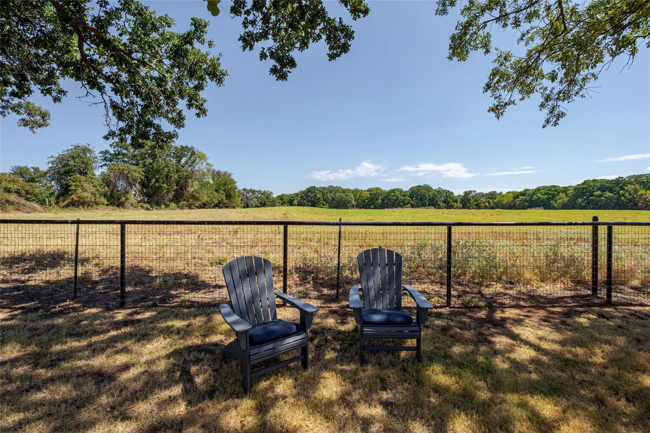 Single Family Residence For Sale in Denton County , 107 Willow Oak Drive, Krugerville, Texas 76227, 4 Bedroom, 4 Bathroom, 3 Garage spaces, 3,365 Sqft, built in 2020, mls#21394855, Real Estate Agent in Krugerville, Homes For Sale in Denton county, Homes For Sale in Krugerville, Realtor in Krugerville Texas, Real Estate Brokerage Independent Realty Texas, Luminita Cordes Realtor