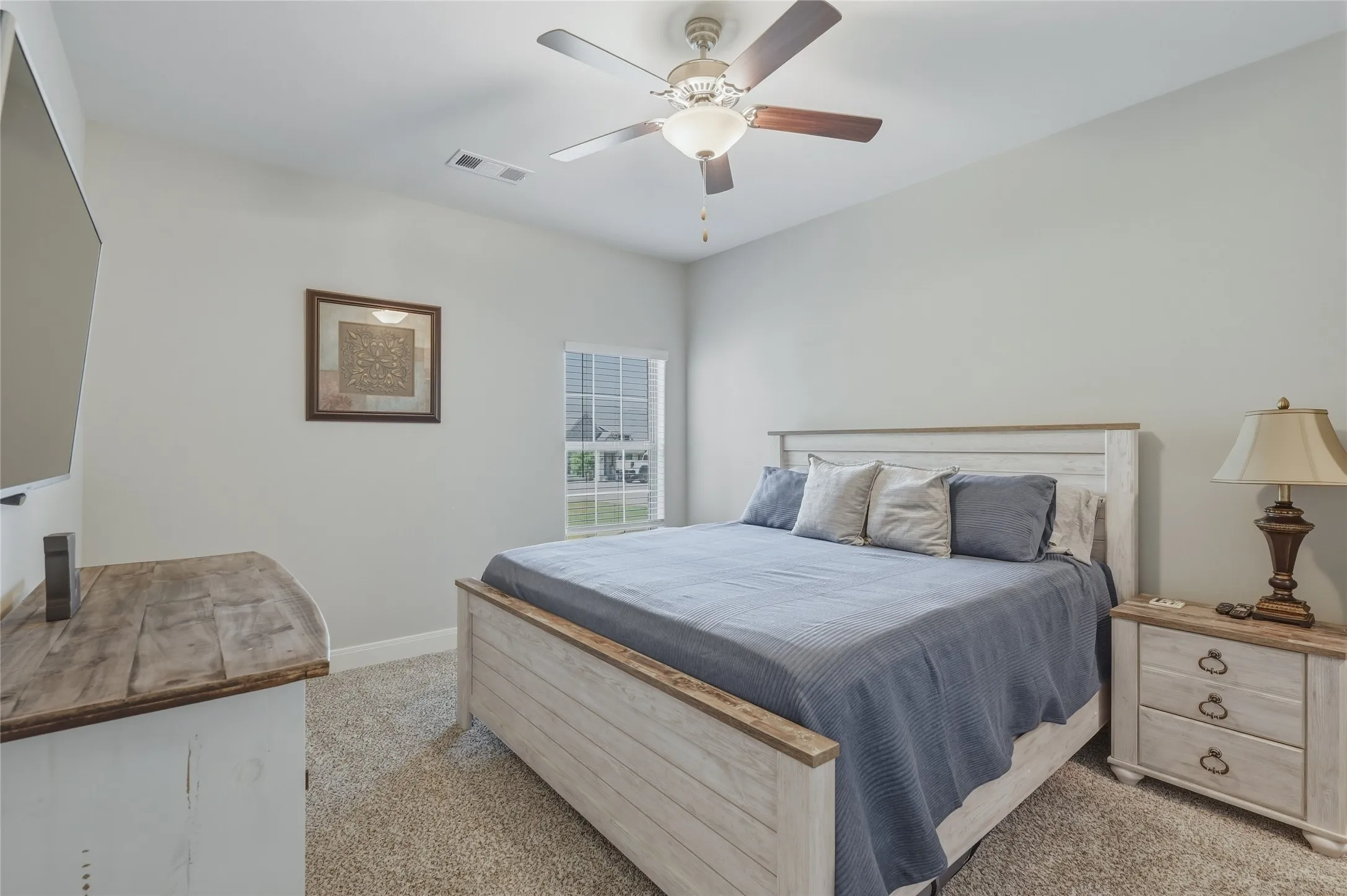 Single Family Residence For Sale in Denton County , 107 Willow Oak Drive, Krugerville, Texas 76227, 4 Bedroom, 4 Bathroom, 3 Garage spaces, 3,365 Sqft, built in 2020, mls#21394855, Real Estate Agent in Krugerville, Homes For Sale in Denton county, Homes For Sale in Krugerville, Realtor in Krugerville Texas, Real Estate Brokerage Independent Realty Texas, Luminita Cordes Realtor