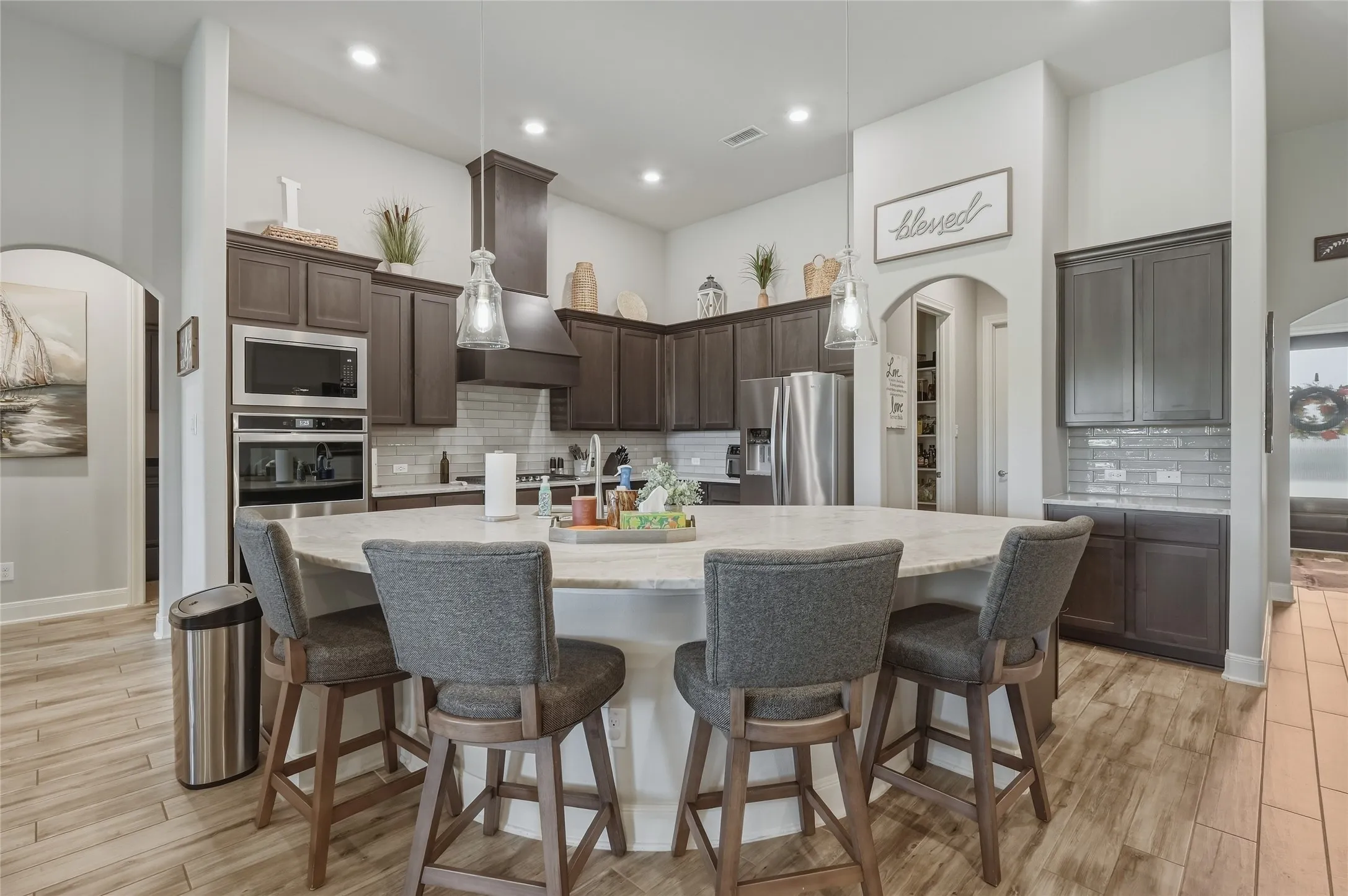 Single Family Residence For Sale in Denton County , 107 Willow Oak Drive, Krugerville, Texas 76227, 4 Bedroom, 4 Bathroom, 3 Garage spaces, 3,365 Sqft, built in 2020, mls#21394855, Real Estate Agent in Krugerville, Homes For Sale in Denton county, Homes For Sale in Krugerville, Realtor in Krugerville Texas, Real Estate Brokerage Independent Realty Texas, Luminita Cordes Realtor