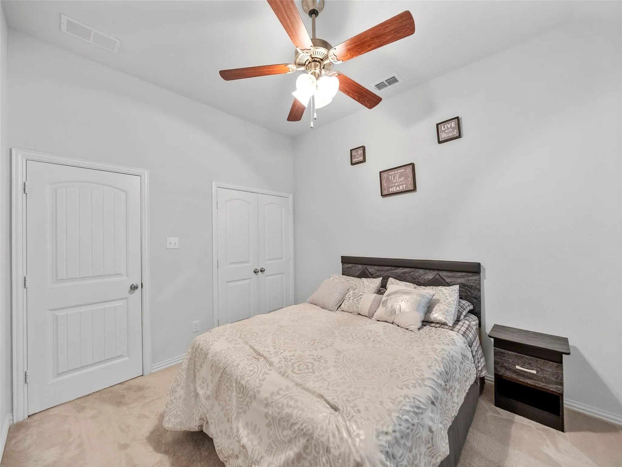 Single Family Residence For Rent in Collin County , 3017 Spring Creek Trail, Celina, Texas 75078, 3 Bedroom, 2 Bathroom, 2 Garage spaces, 1,916 Sqft, built in 2017, mls#21395194, Real Estate Agent in Celina, Homes For Rent in Collin county, Homes For Rent in Celina, Realtor in Celina Texas, Real Estate Brokerage Independent Realty Texas, Luminita Cordes Realtor