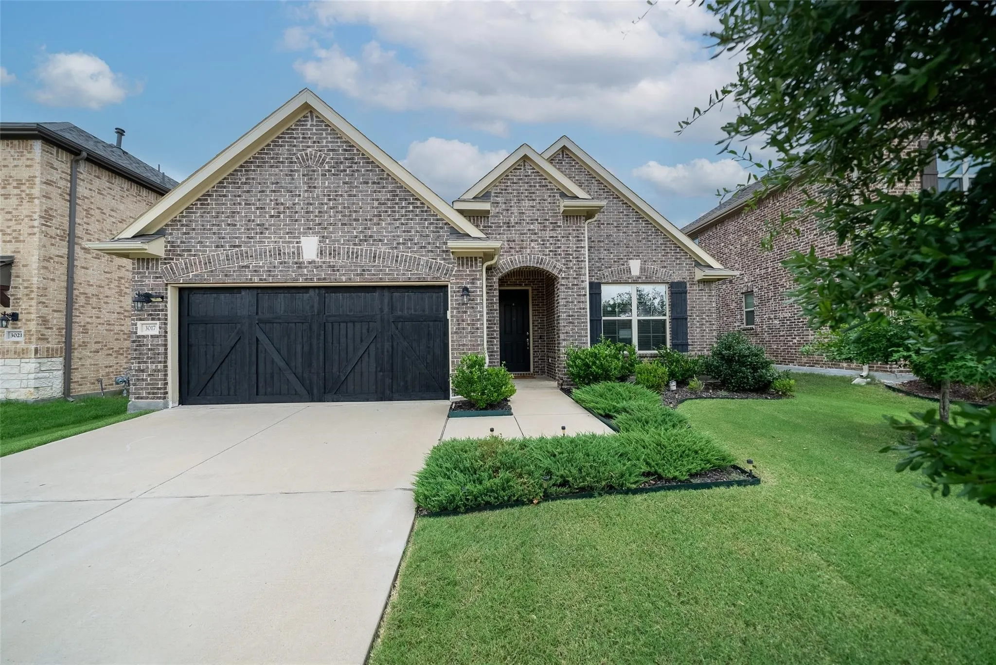 Single Family Residence For Rent