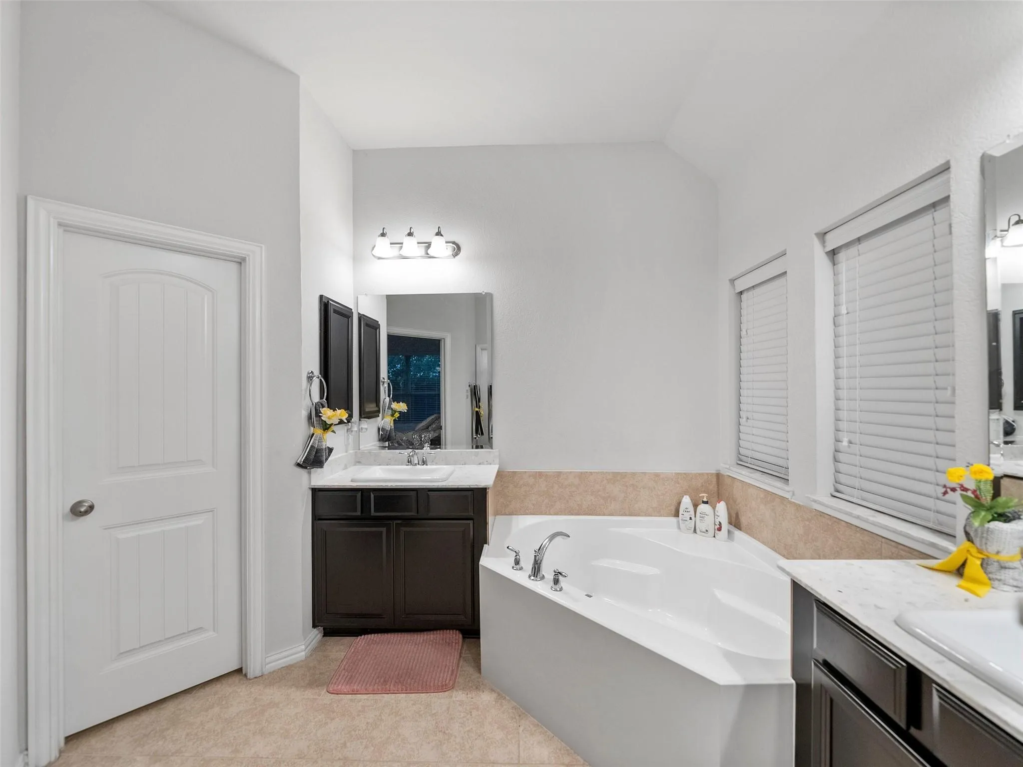 Single Family Residence For Rent in Collin County , 3017 Spring Creek Trail, Celina, Texas 75078, 3 Bedroom, 2 Bathroom, 2 Garage spaces, 1,916 Sqft, built in 2017, mls#21395194, Real Estate Agent in Celina, Homes For Rent in Collin county, Homes For Rent in Celina, Realtor in Celina Texas, Real Estate Brokerage Independent Realty Texas, Luminita Cordes Realtor