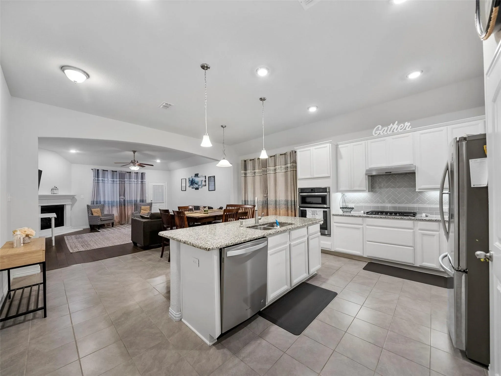 Single Family Residence For Rent in Collin County , 3017 Spring Creek Trail, Celina, Texas 75078, 3 Bedroom, 2 Bathroom, 2 Garage spaces, 1,916 Sqft, built in 2017, mls#21395194, Real Estate Agent in Celina, Homes For Rent in Collin county, Homes For Rent in Celina, Realtor in Celina Texas, Real Estate Brokerage Independent Realty Texas, Luminita Cordes Realtor