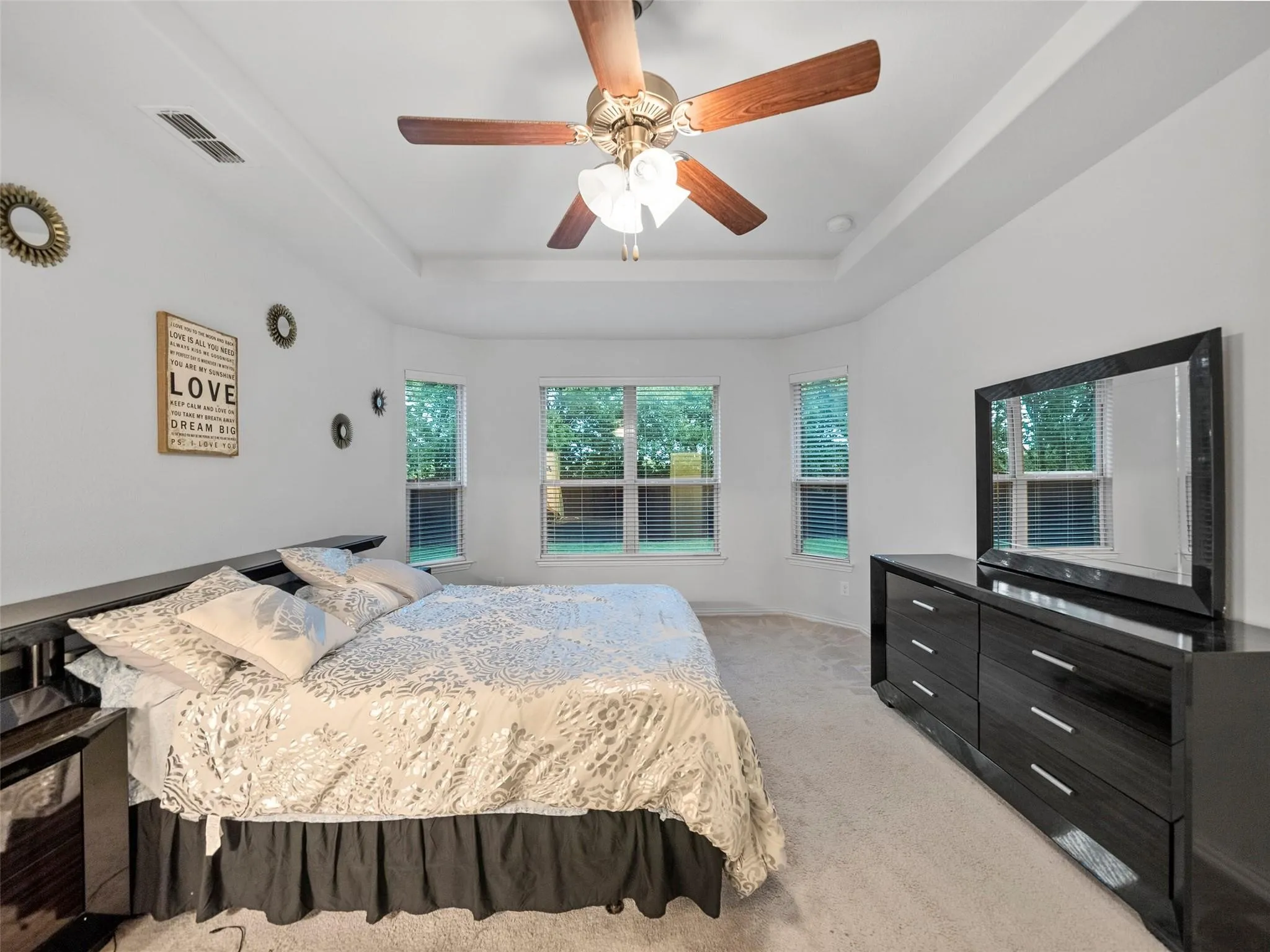 Single Family Residence For Rent in Collin County , 3017 Spring Creek Trail, Celina, Texas 75078, 3 Bedroom, 2 Bathroom, 2 Garage spaces, 1,916 Sqft, built in 2017, mls#21395194, Real Estate Agent in Celina, Homes For Rent in Collin county, Homes For Rent in Celina, Realtor in Celina Texas, Real Estate Brokerage Independent Realty Texas, Luminita Cordes Realtor