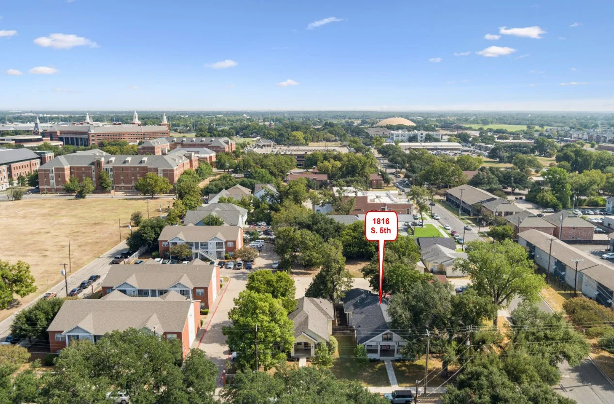 Single Family Residence For Sale in Mc Lennan County , 1816 S 5th Street, Waco, Texas 76706, 5 Bedroom, 6 Bathroom, Garage spaces, 2,205 Sqft, built in 1915, mls#21395182, Real Estate Agent in Waco, Homes For Sale in Mc Lennan county, Homes For Sale in Waco, Realtor in Waco Texas, Real Estate Brokerage Independent Realty Texas, Luminita Cordes Realtor
