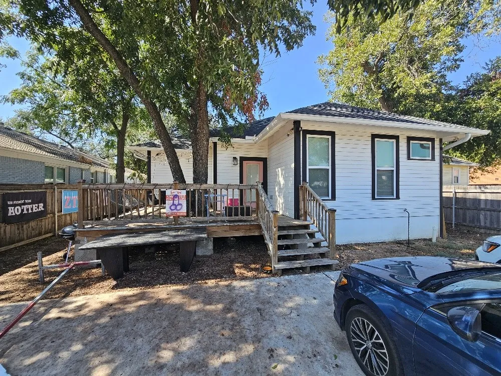 Single Family Residence For Sale in Mc Lennan County , 1816 S 5th Street, Waco, Texas 76706, 5 Bedroom, 6 Bathroom, Garage spaces, 2,205 Sqft, built in 1915, mls#21395182, Real Estate Agent in Waco, Homes For Sale in Mc Lennan county, Homes For Sale in Waco, Realtor in Waco Texas, Real Estate Brokerage Independent Realty Texas, Luminita Cordes Realtor