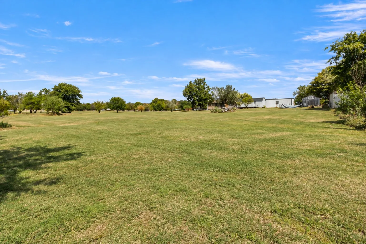 Single Family Residence For Sale in Hunt County , 4907 Duran Drive, Royse City, Texas 75189, 3 Bedroom, 2 Bathroom, 3 Garage spaces, 1,404 Sqft, built in 2001, mls#21394639, Real Estate Agent in Royse City, Homes For Sale in Hunt county, Homes For Sale in Royse City, Realtor in Royse City Texas, Real Estate Brokerage Independent Realty Texas, Luminita Cordes Realtor